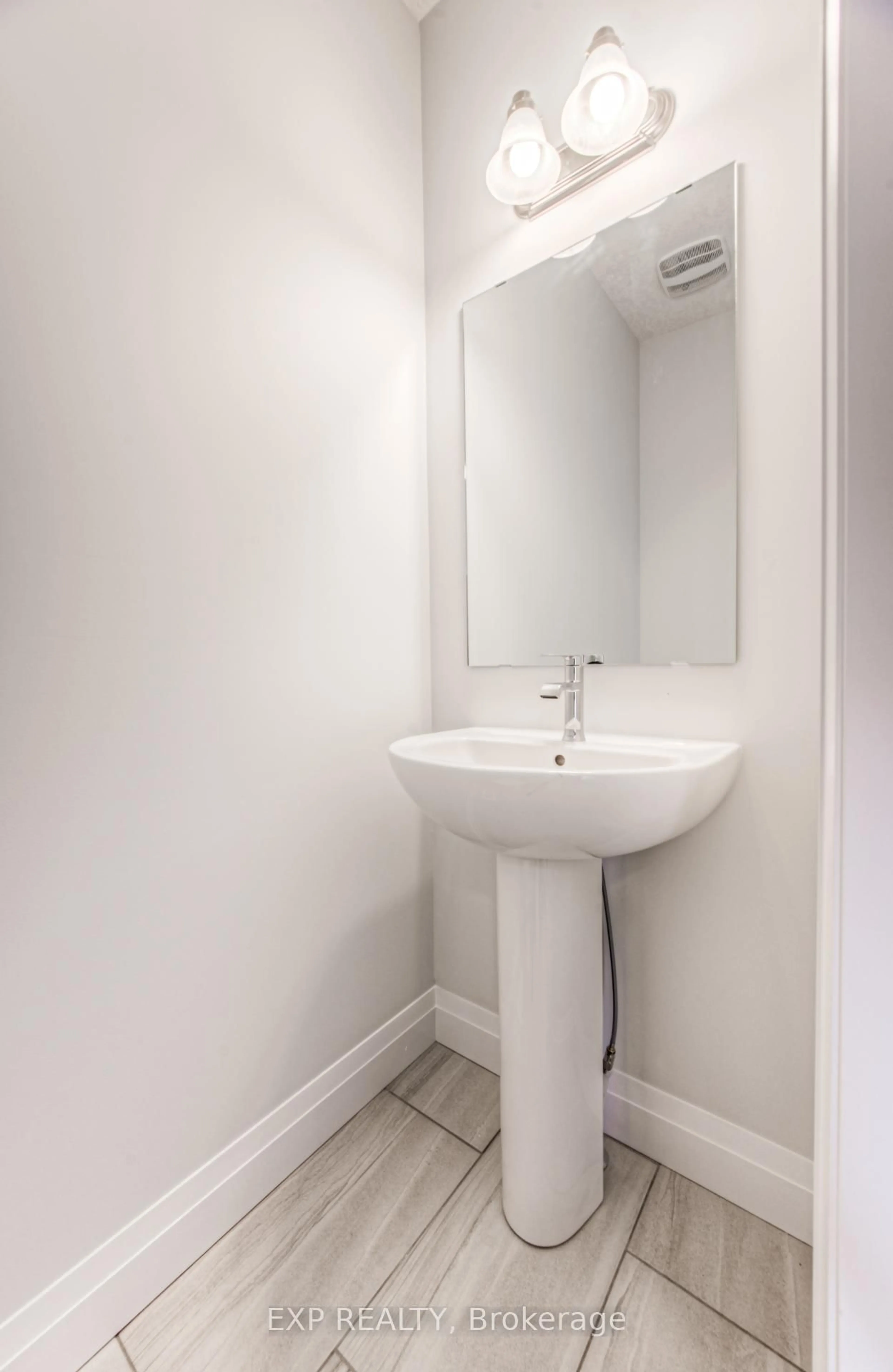 Standard bathroom, floor is not visible for 235 Applewood St, Blandford-Blenheim Ontario N0J 1S0