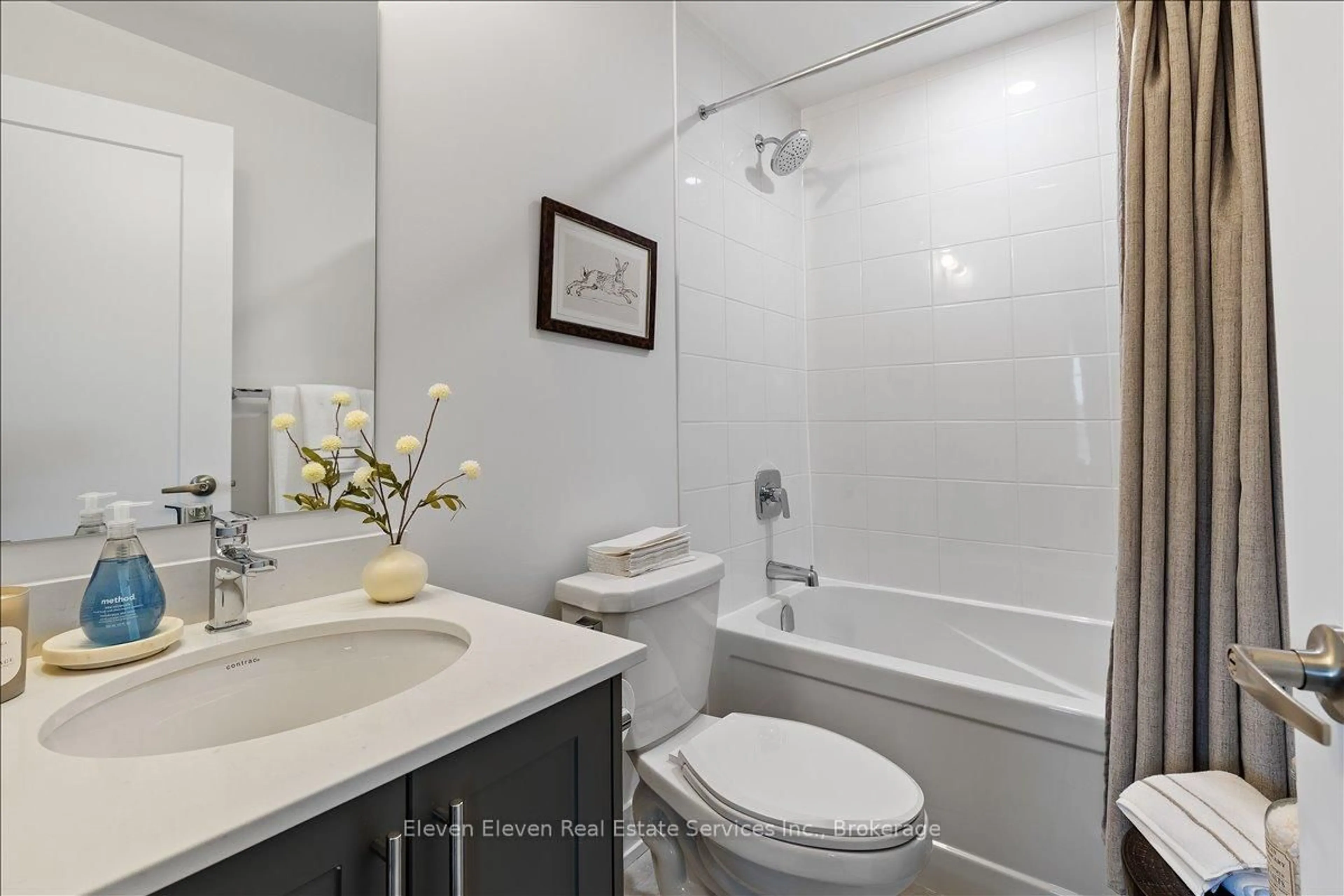 Standard bathroom, ceramic/tile floor for 56 Balladry Blvd, Stratford Ontario N5A 0L6