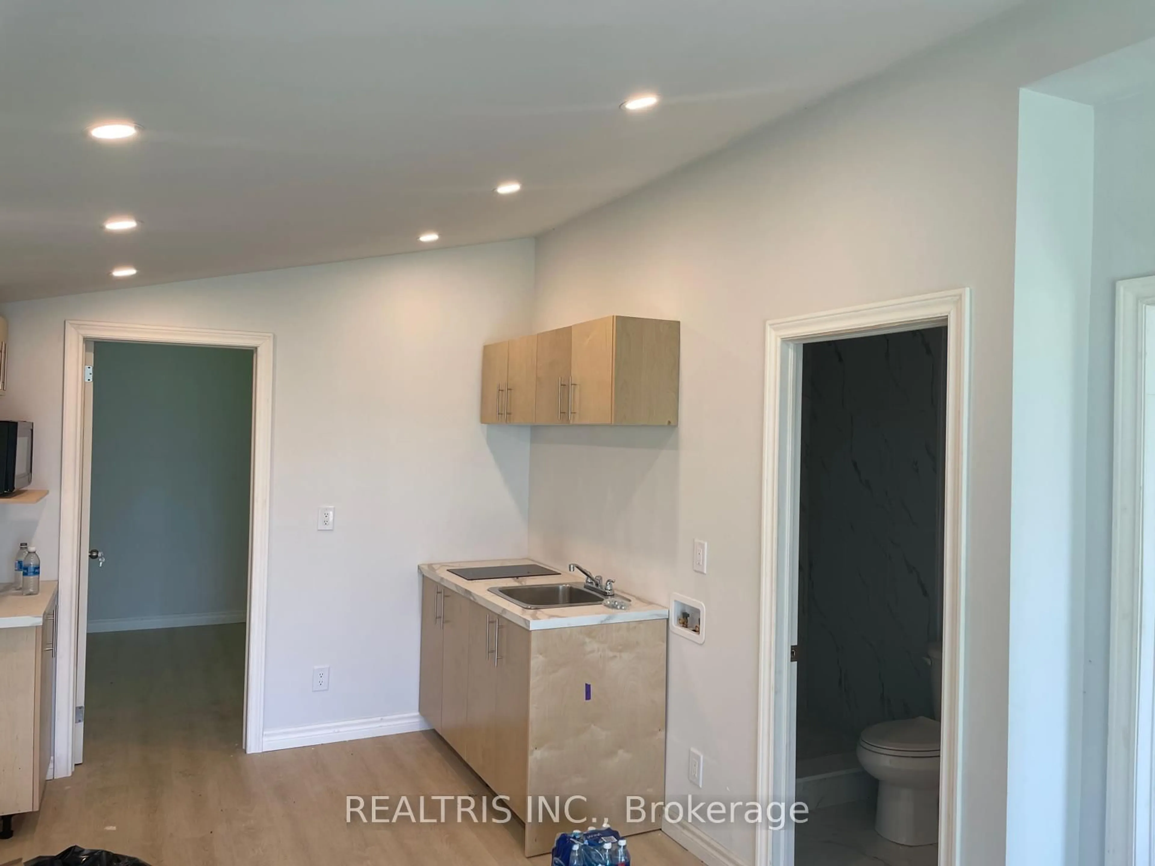 A pic of a room for 22499 Loyalist Pkwy, Quinte West Ontario K8N 5P7