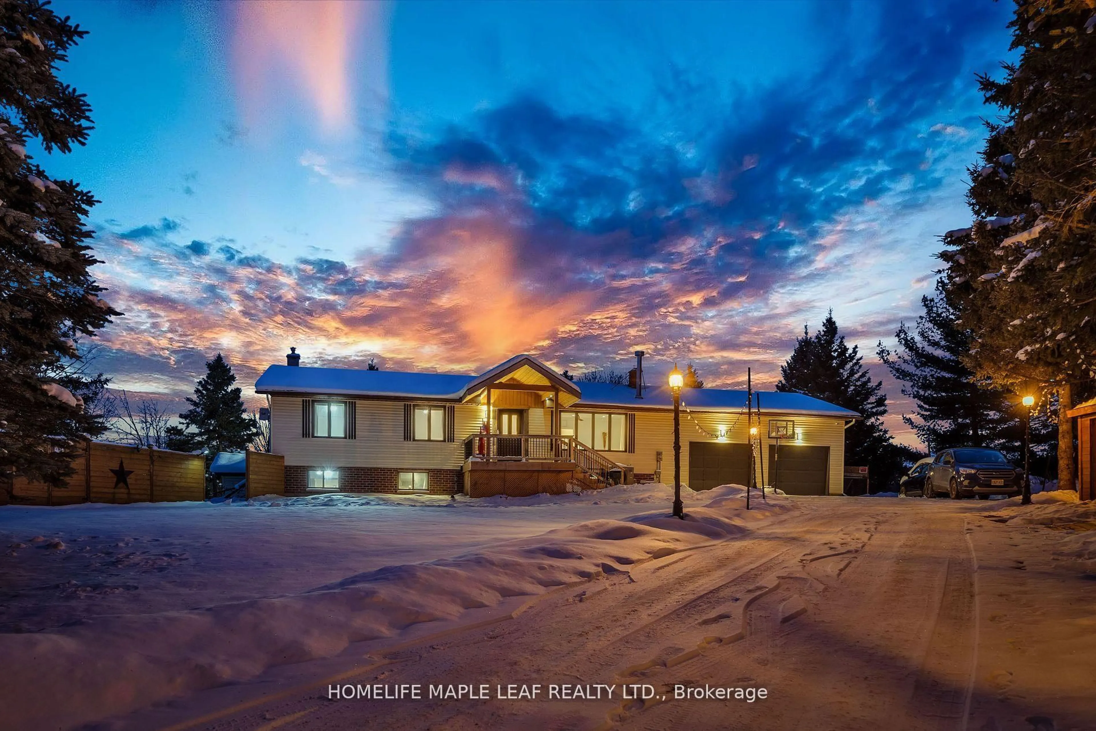 A pic from outside/outdoor area/front of a property/back of a property/a pic from drone, mountain view for 5702 Sixth Line, Erin Ontario N0B 1Z0