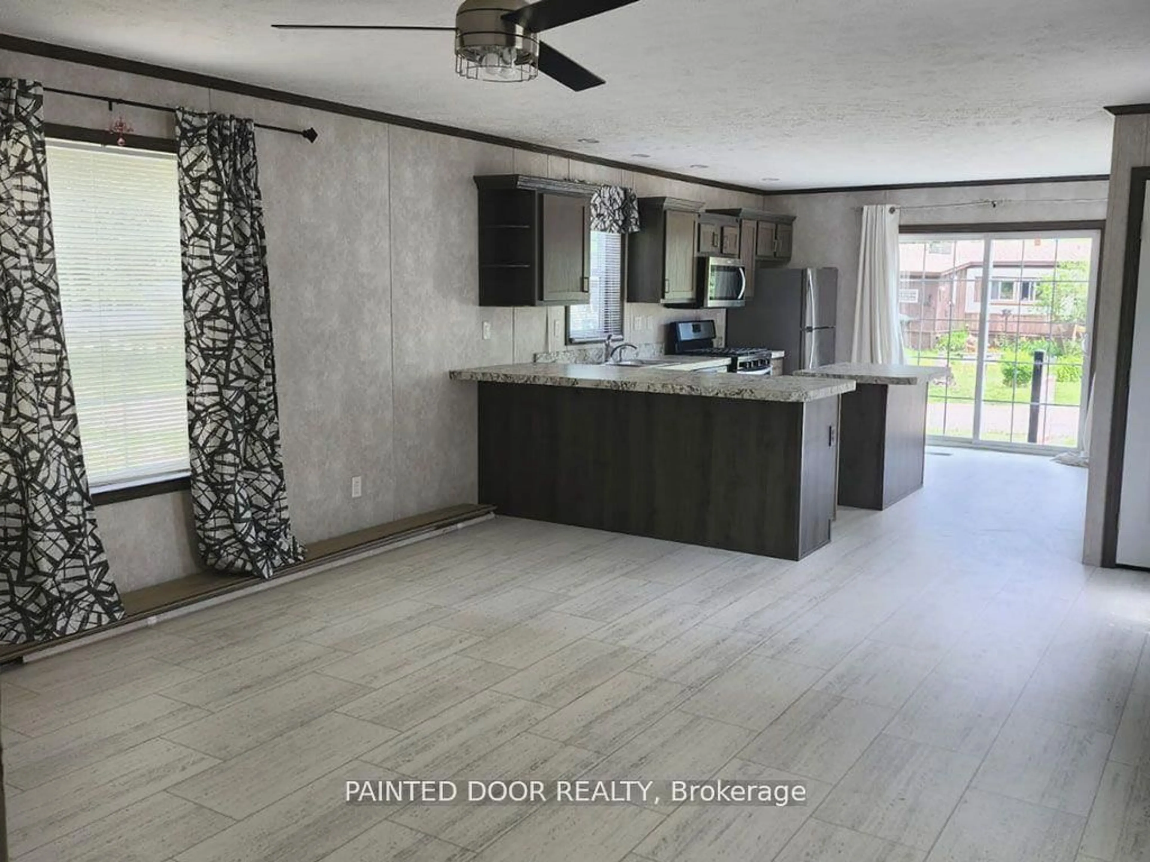 Open concept kitchen, unknown for 45 Tower Rd #Unit #4, Georgian Bay Ontario P0C 1H0