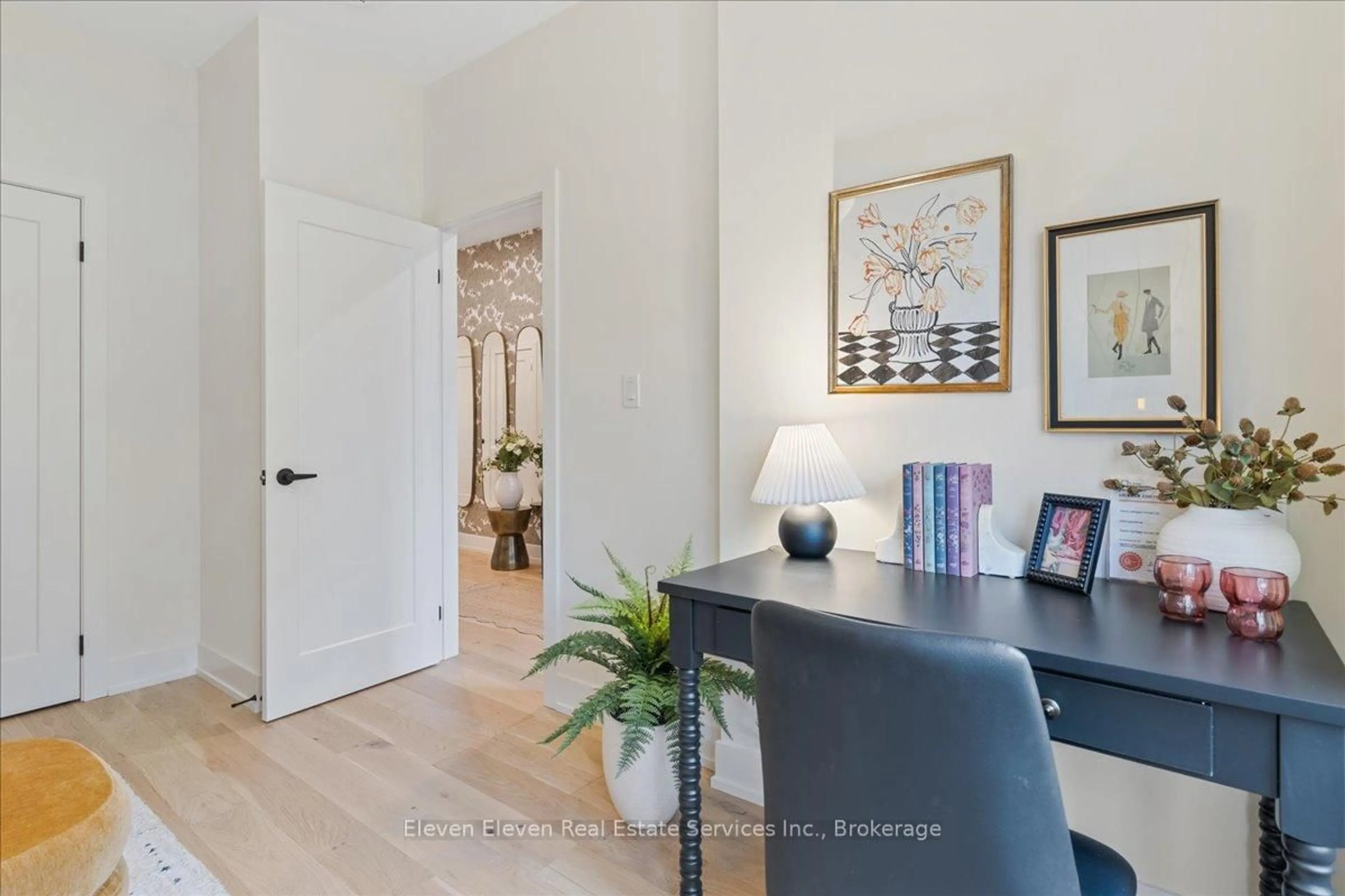 Indoor entryway for 68 Cygnet Dr, Stratford Ontario N5A 0L6