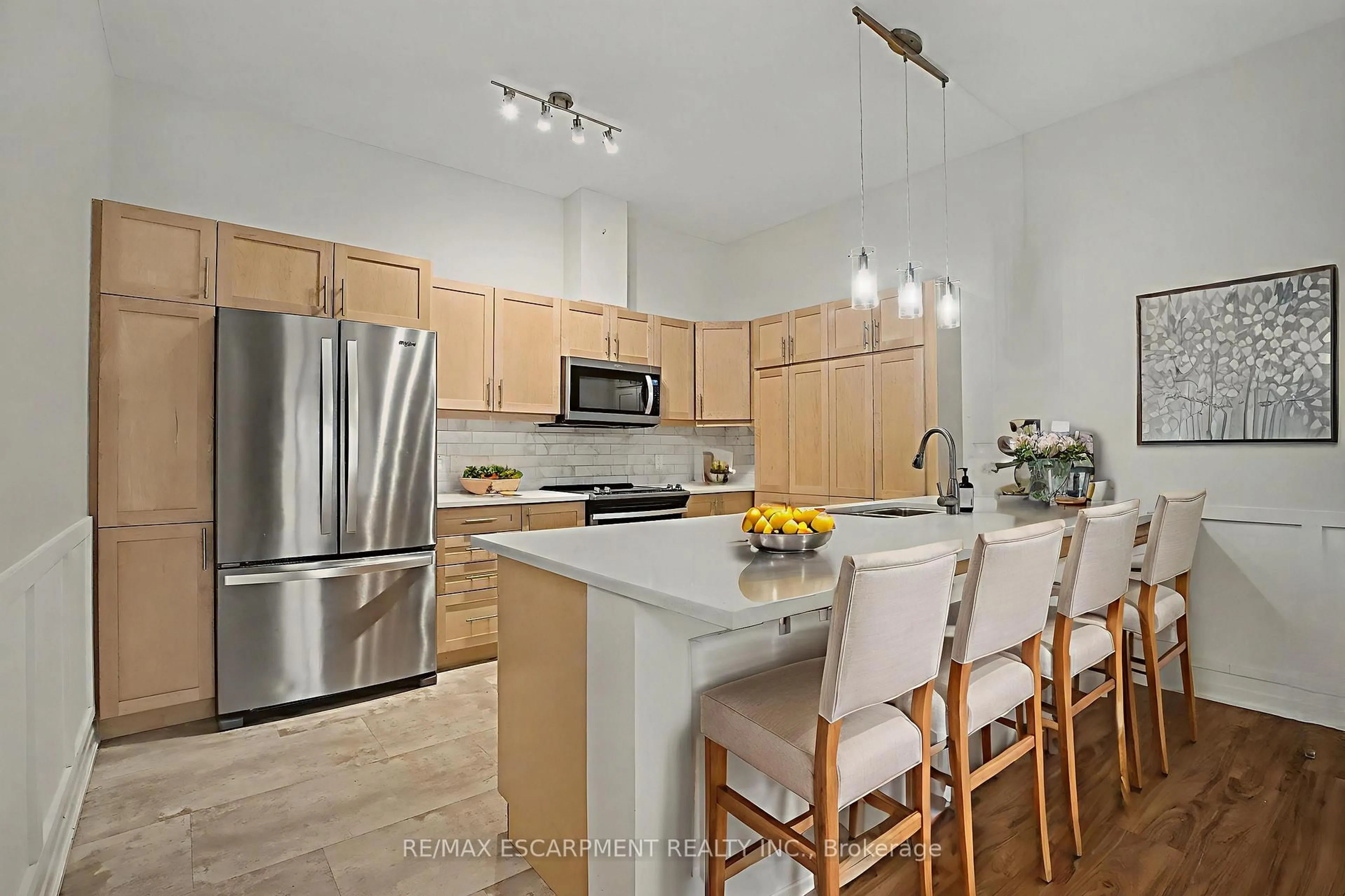 Open concept kitchen, unknown for 39 Sister Varga Terr #006, Hamilton Ontario L9B 0J7