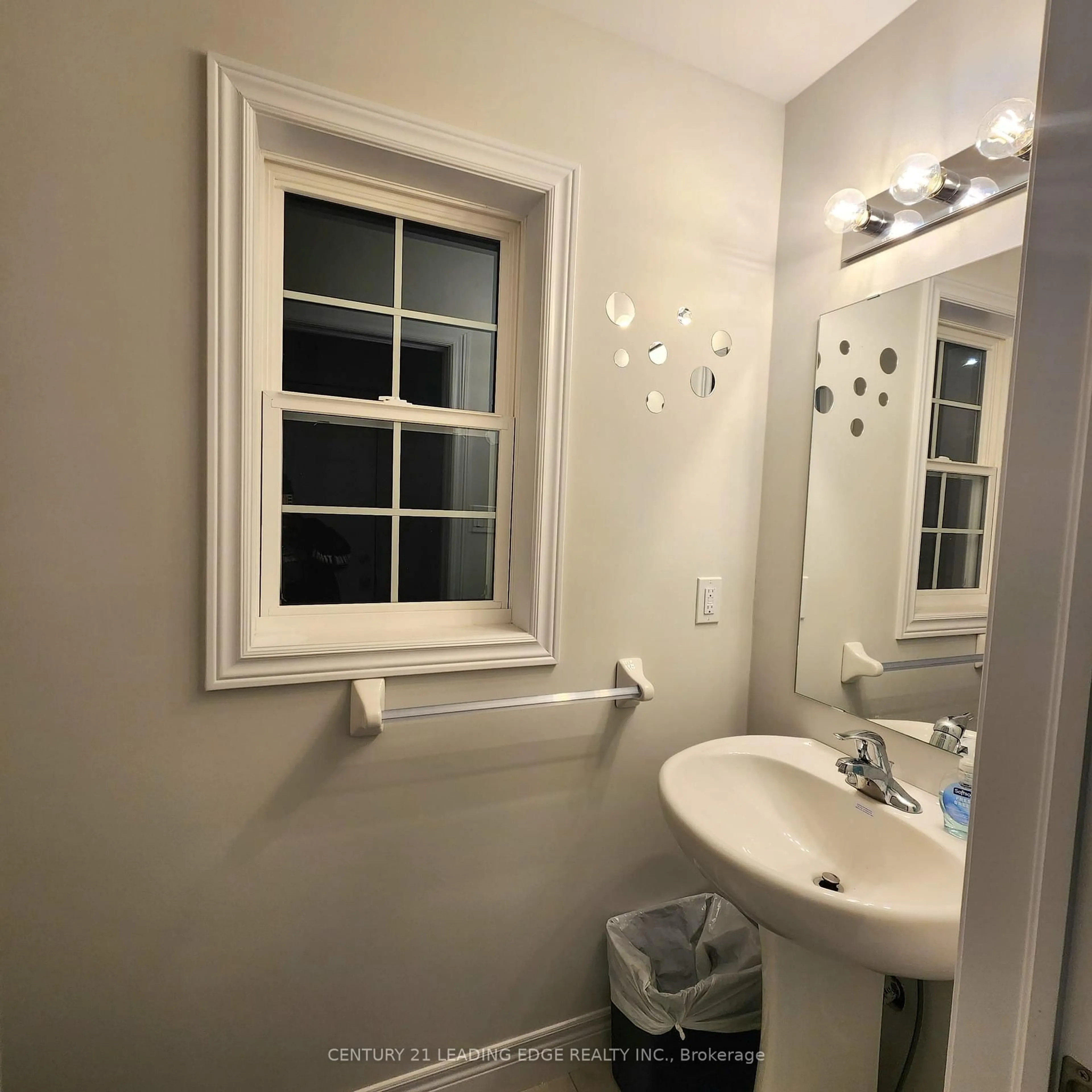 Standard bathroom, unknown for 180 Wild Rose Dr, Gravenhurst Ontario P1P 0B4