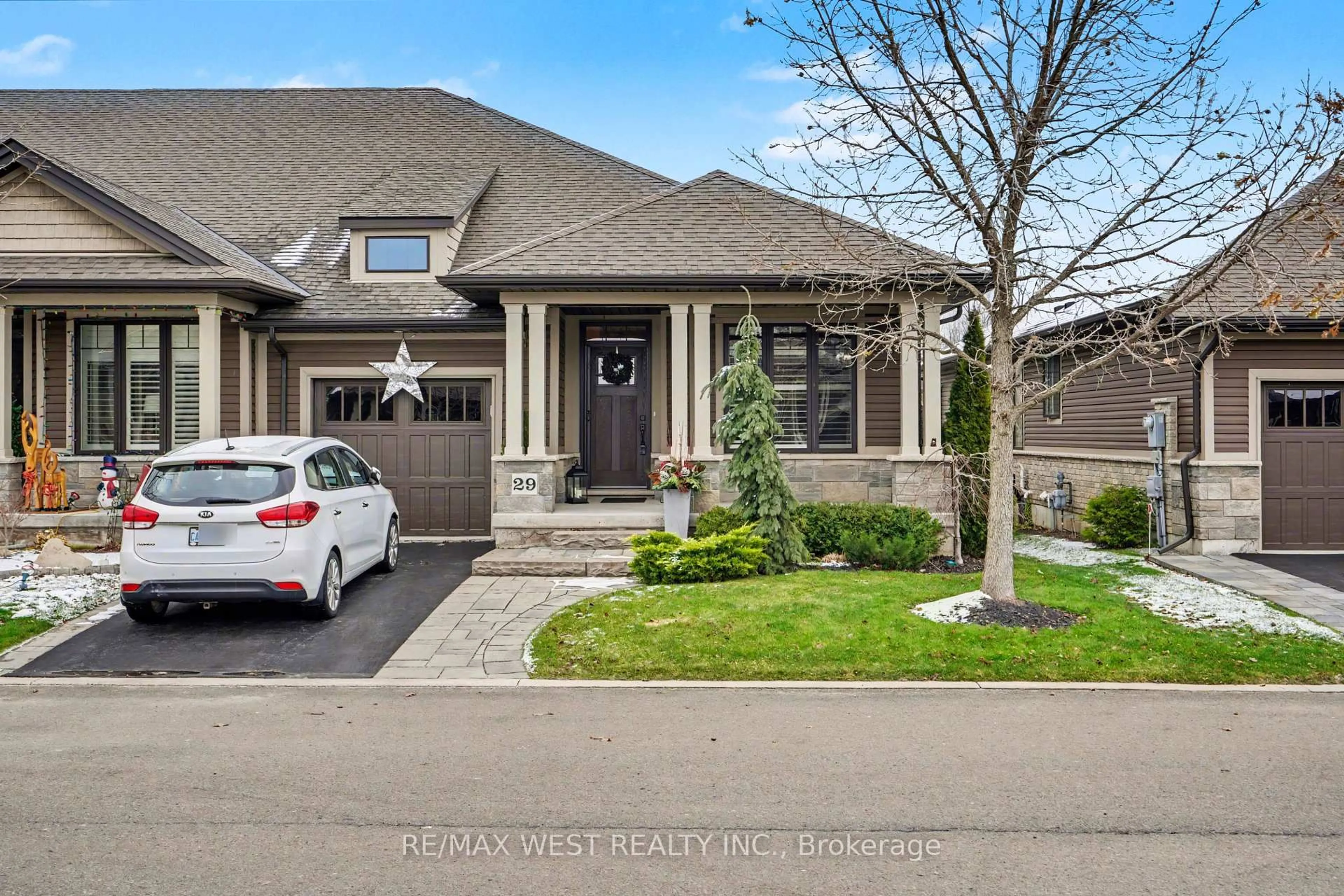 Home with brick exterior material, street for 37 Brookside Terr #29, West Lincoln Ontario L0R 2A0