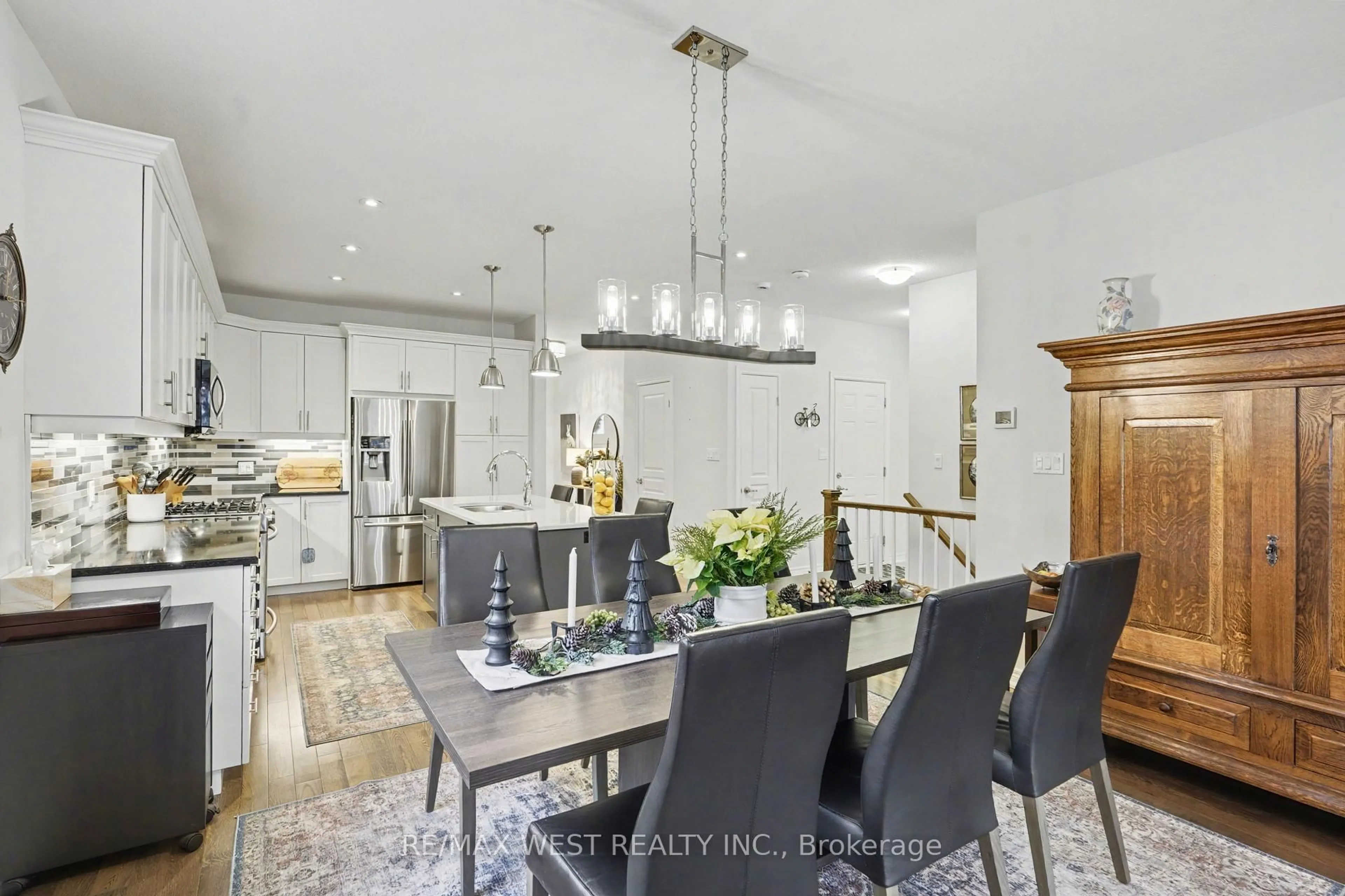 Open concept kitchen, ceramic/tile floor for 37 Brookside Terr #29, West Lincoln Ontario L0R 2A0