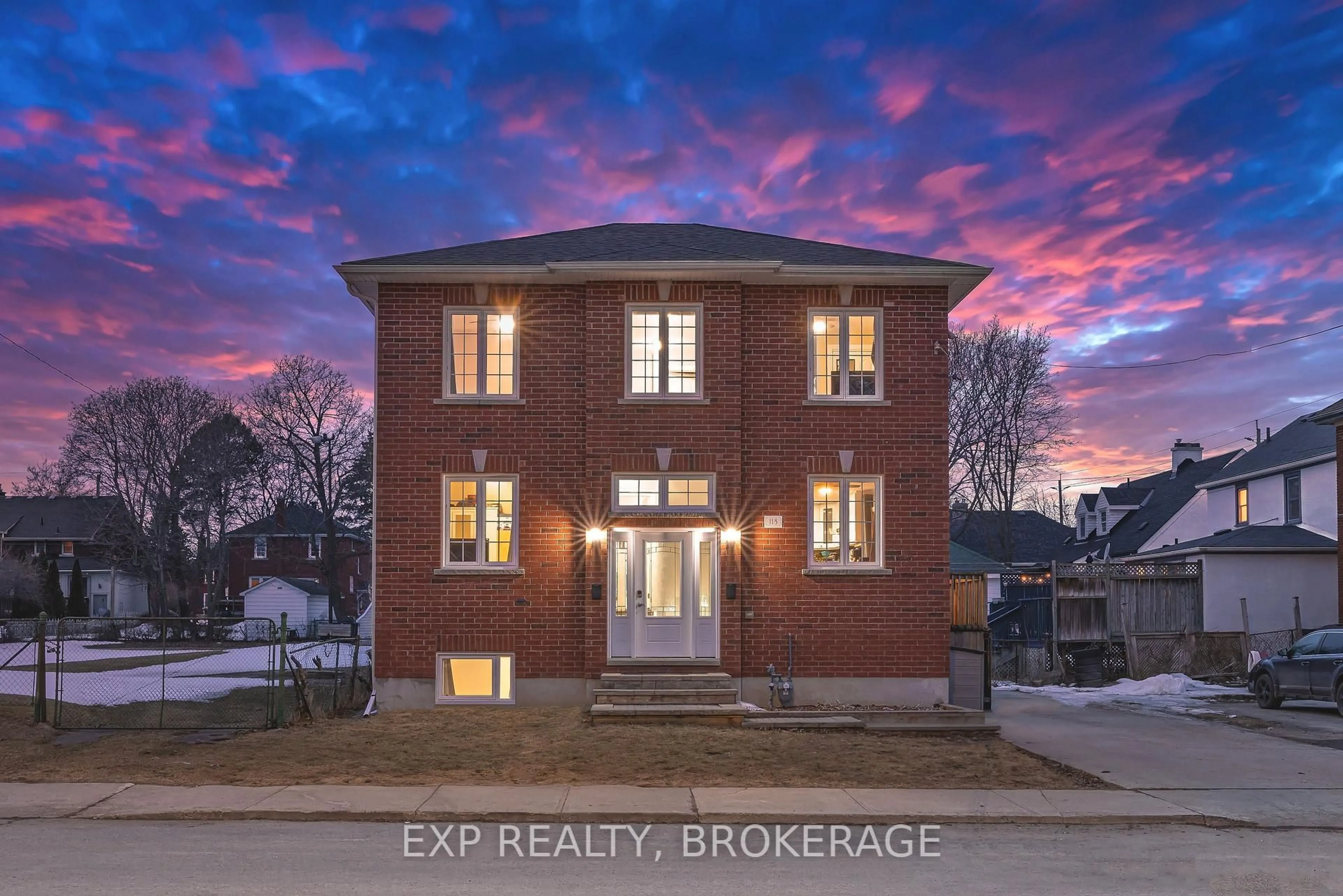 Home with brick exterior material, building for 118 Napier St, Kingston Ontario K7L 0B5