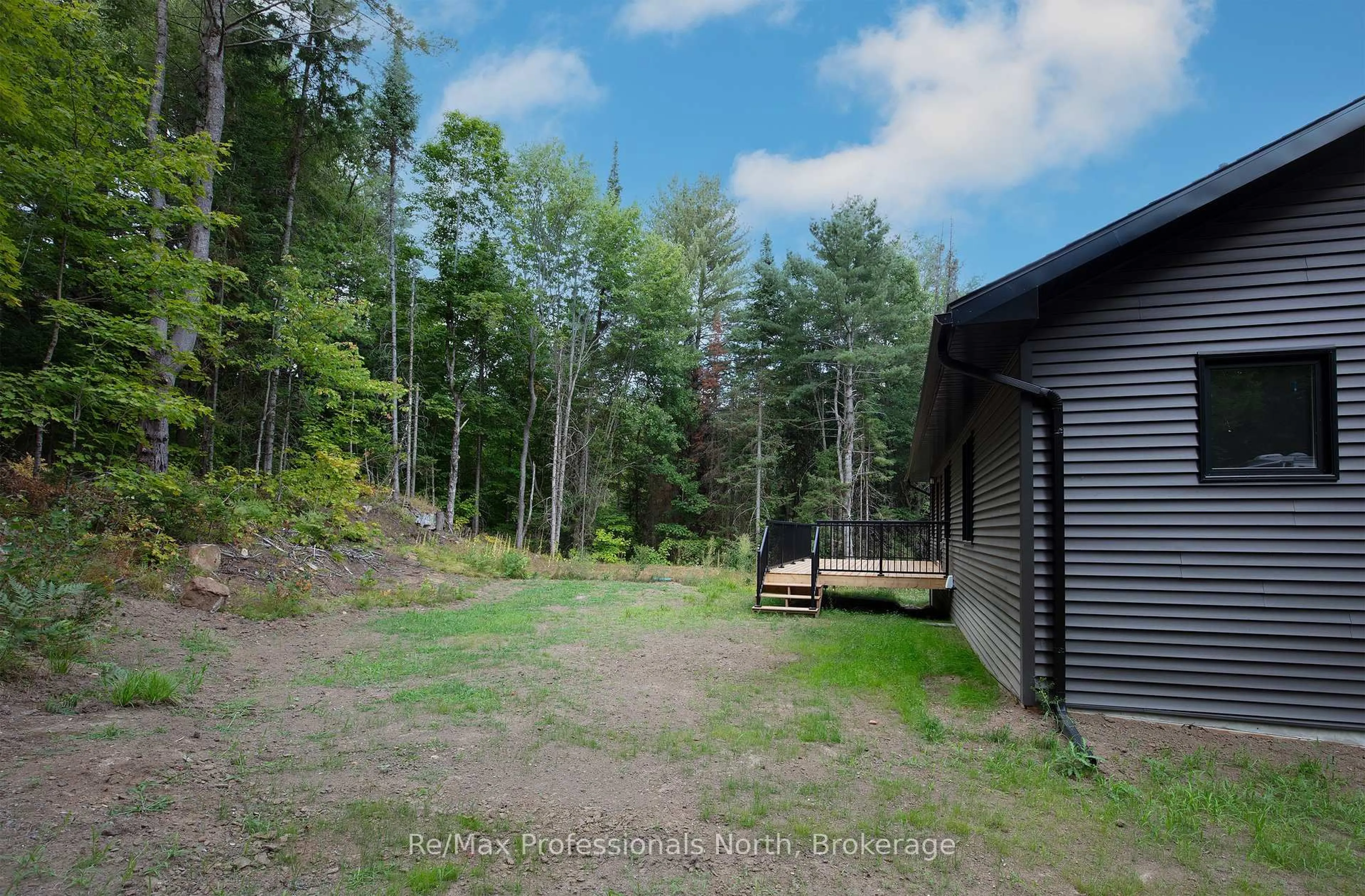Patio, forest/trees view for 260 STEPHENSON 2 Rd, Huntsville Ontario P0B 1M0