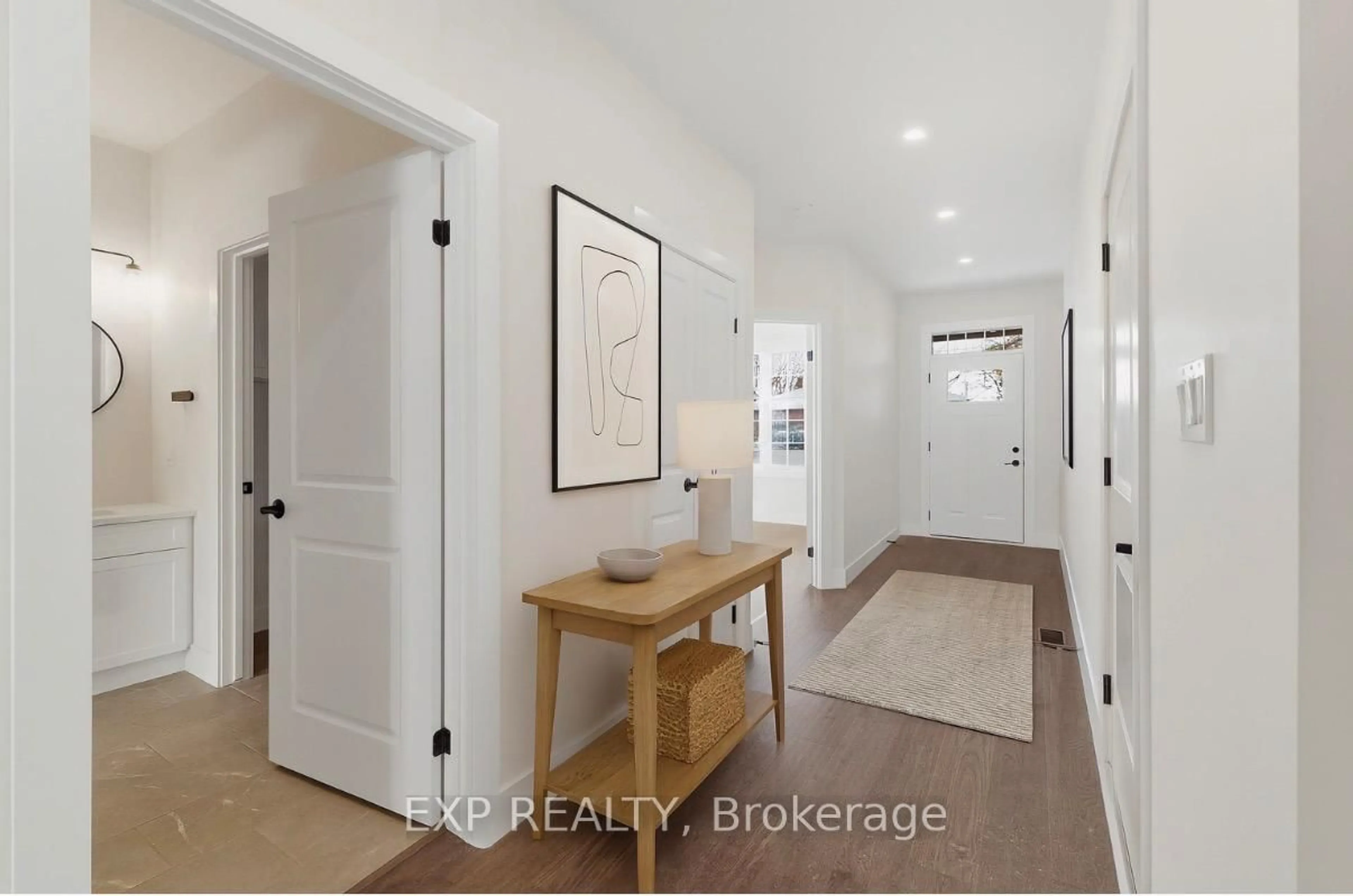 Indoor entryway for 4 Elgin St, Norwich Ontario N0J 1P0