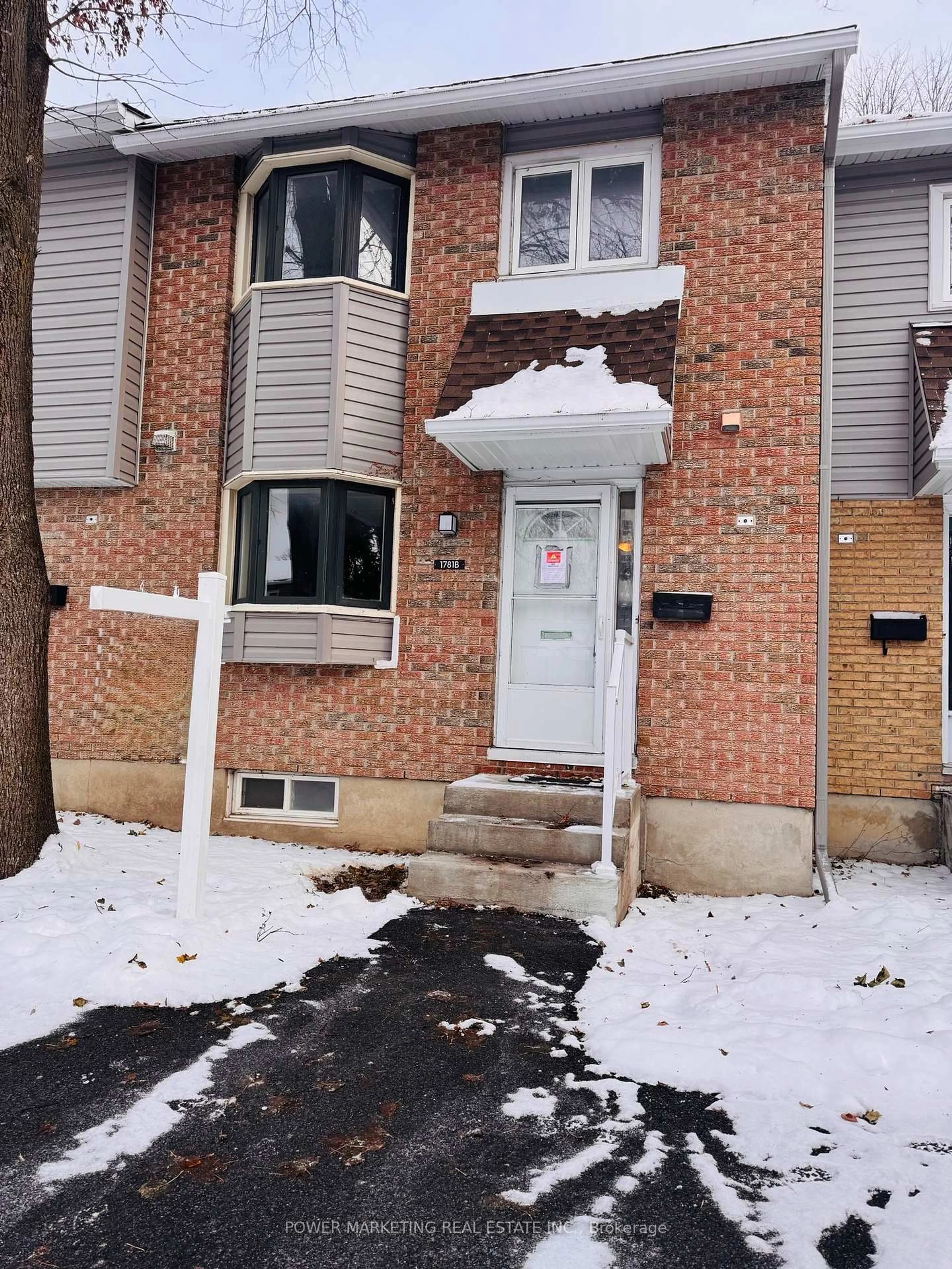 Unknown for 1781 Lamoureux Dr #B, Ottawa Ontario K1E 2N5