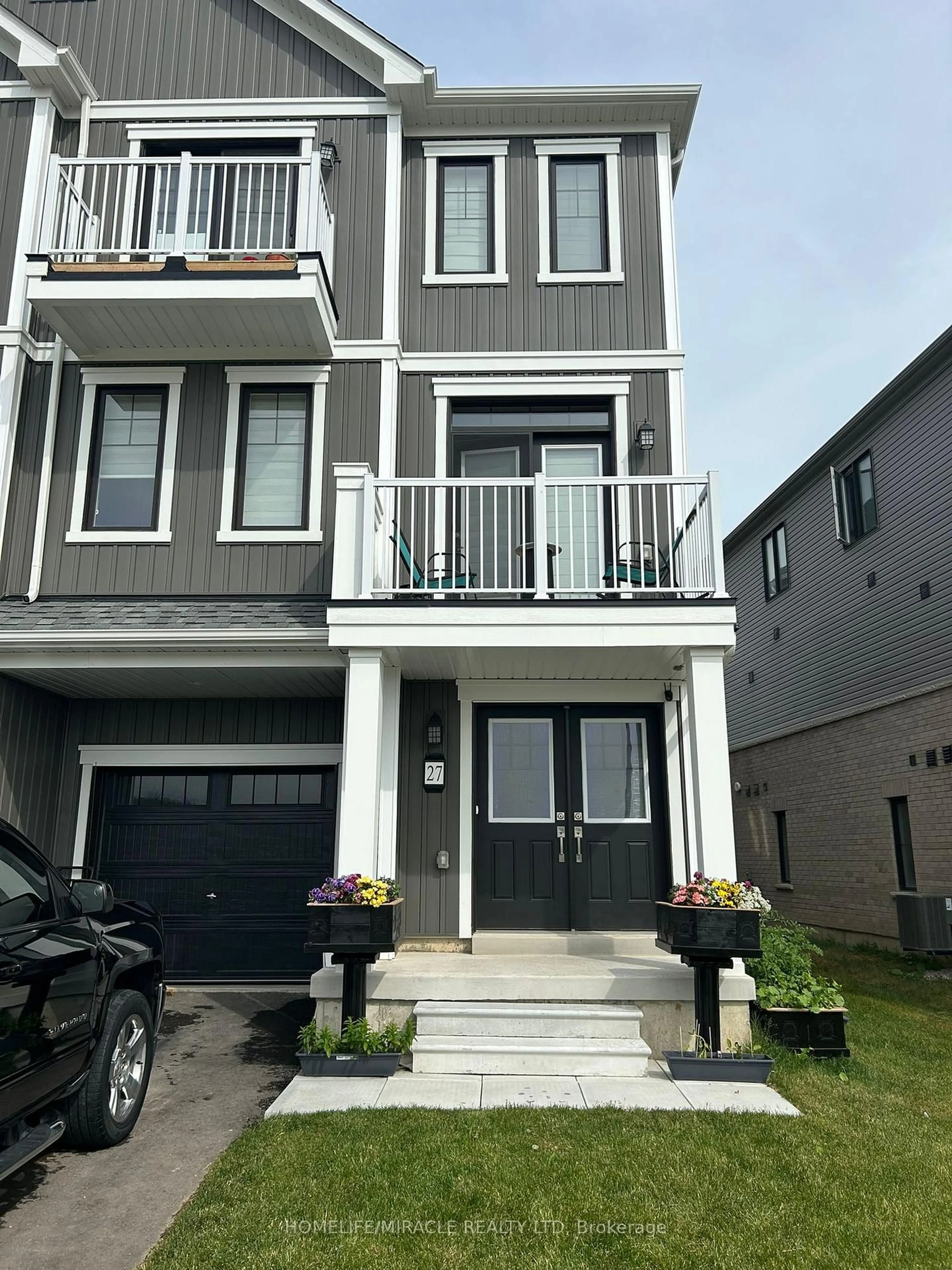 Unknown for 27 Central Market Dr, Haldimand Ontario N3W 0J3