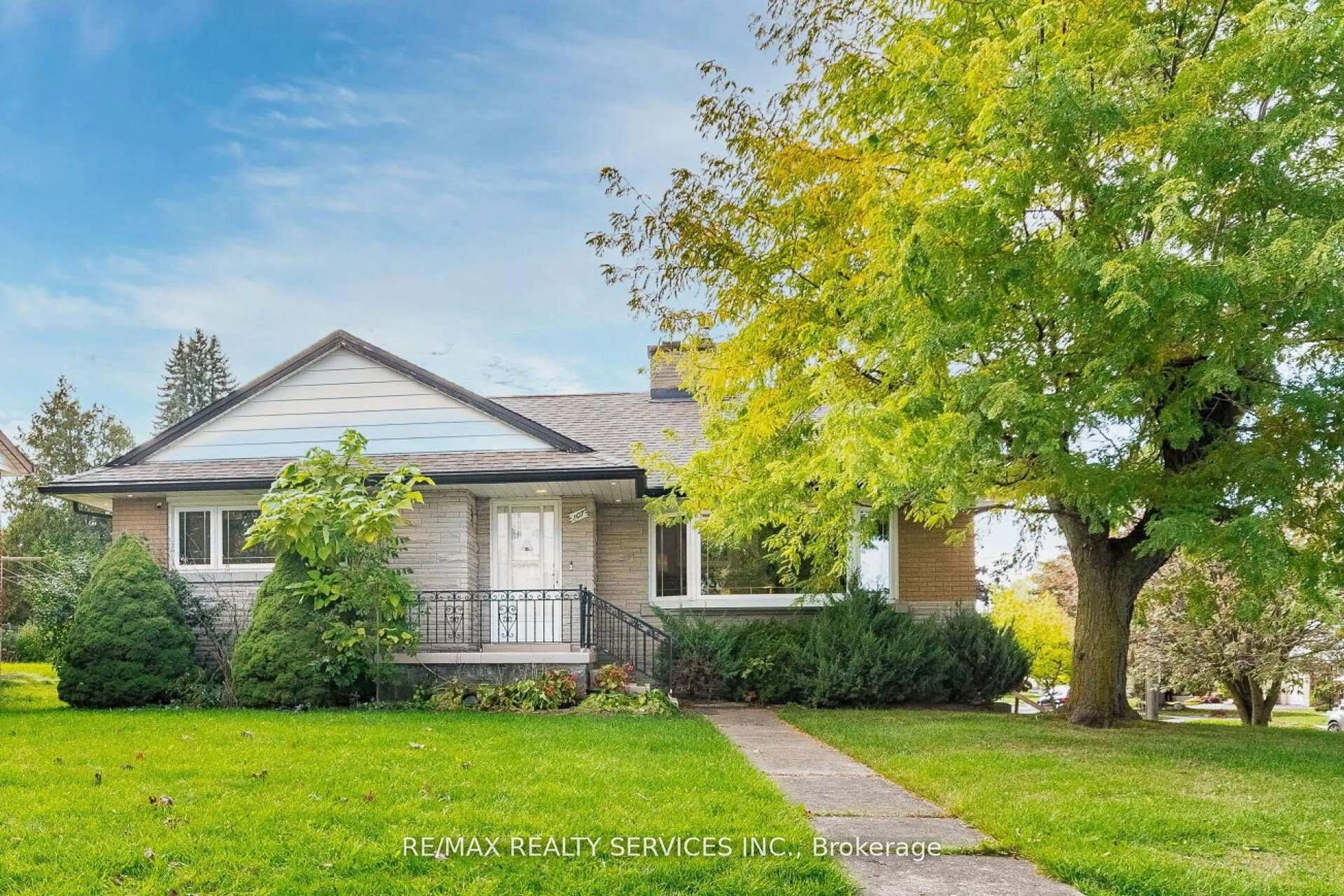 Unknown for 107 Weber St, Waterloo Ontario N2J 2A4