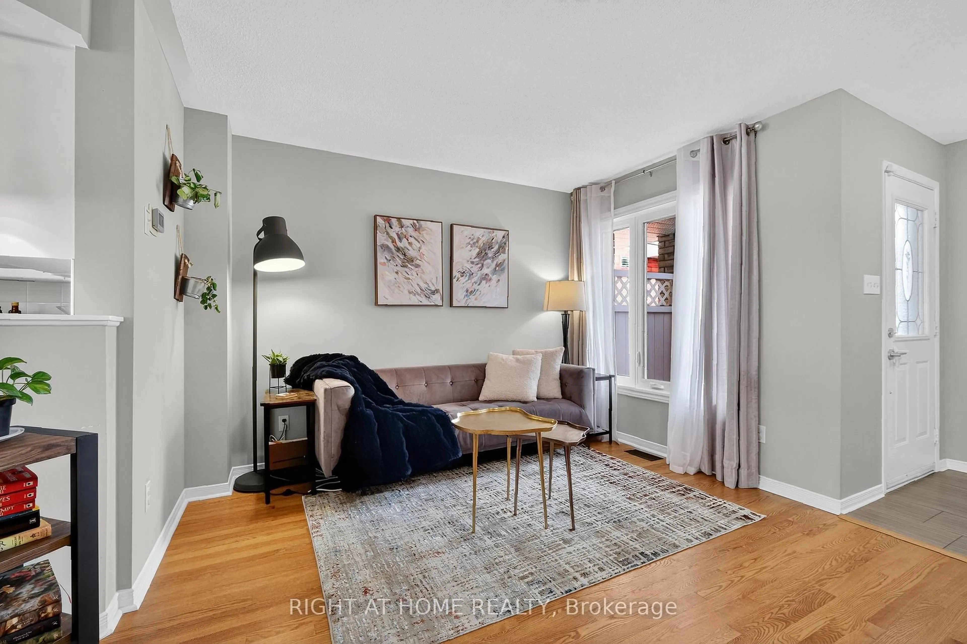 Living room with furniture, unknown for 812 Nesting Way, Orleans Ontario K4A 3X2