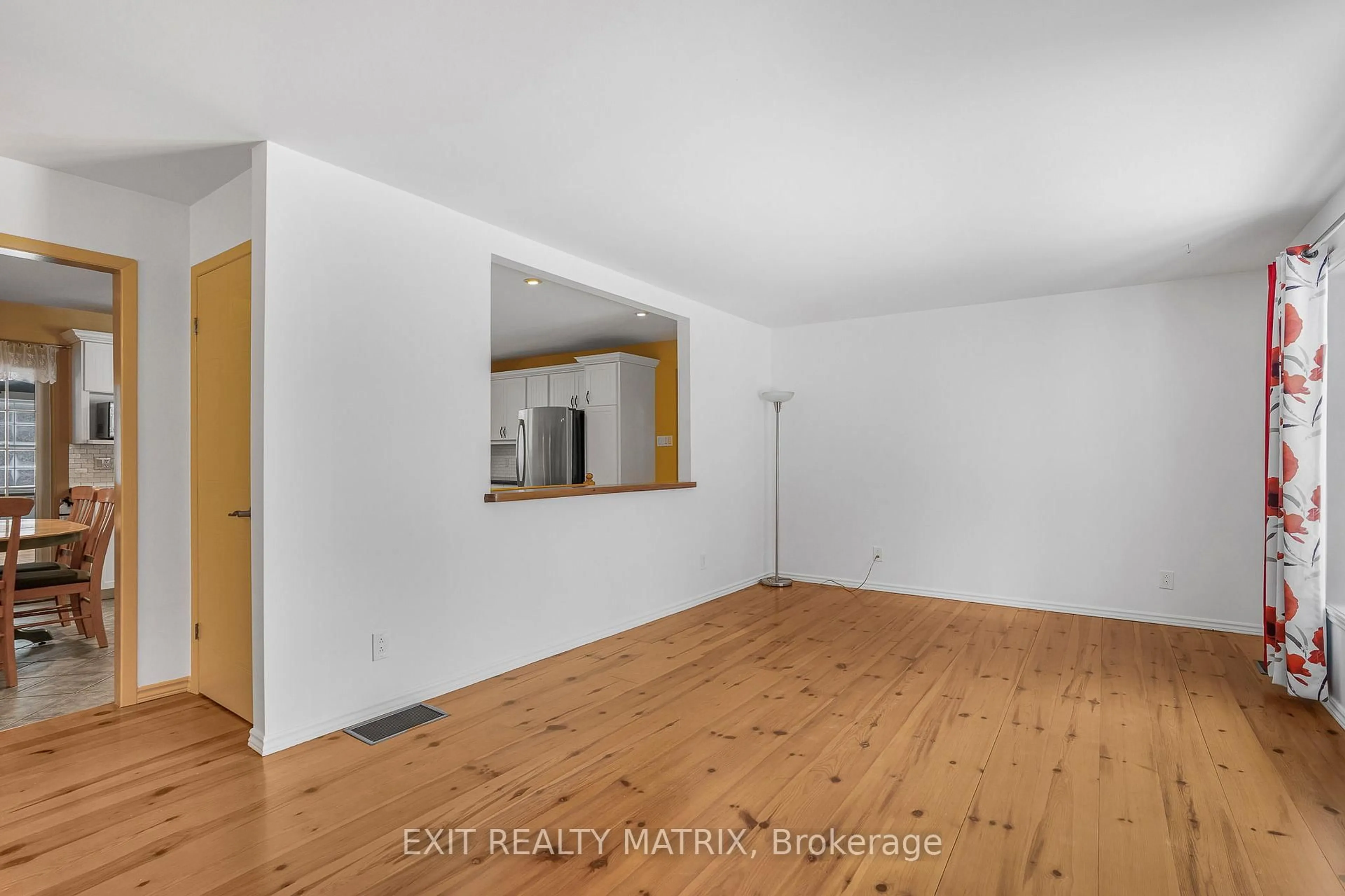 A pic of a room for 1261 Golf Rd, East Hawkesbury Ontario K6A 2R2