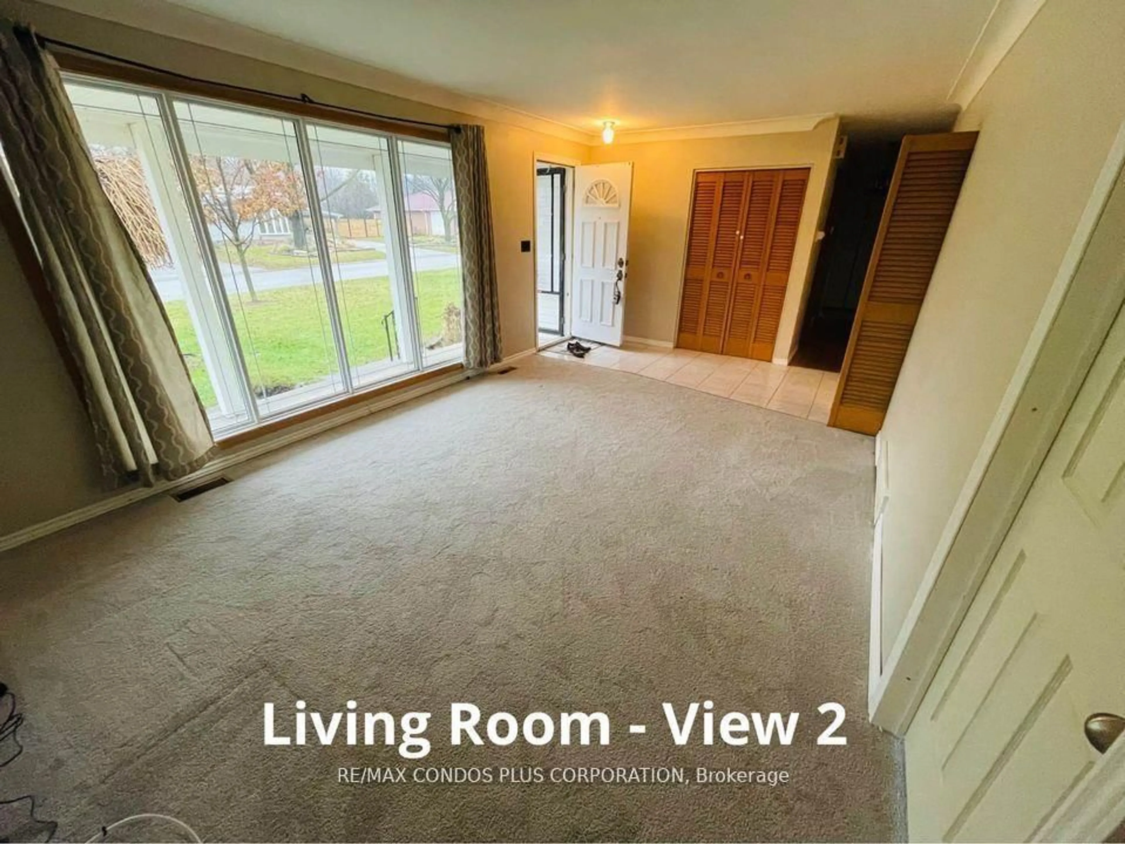 A pic of a room for 4071 Churchill Dr, Windsor Ontario N9G 2E6