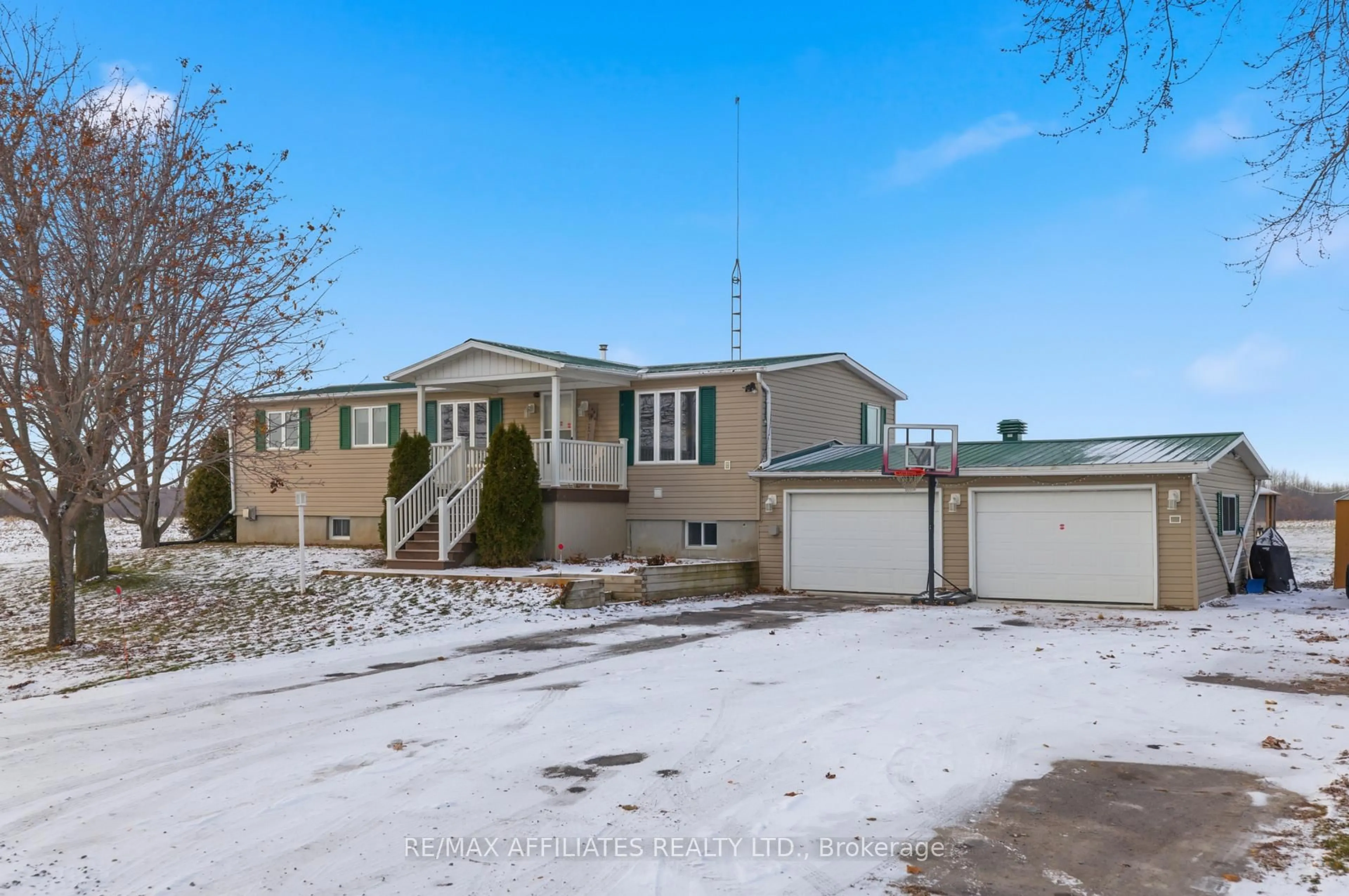 A pic from outside/outdoor area/front of a property/back of a property/a pic from drone, street for 16815 Red Town Rd, North Stormont Ontario K0C 1C0