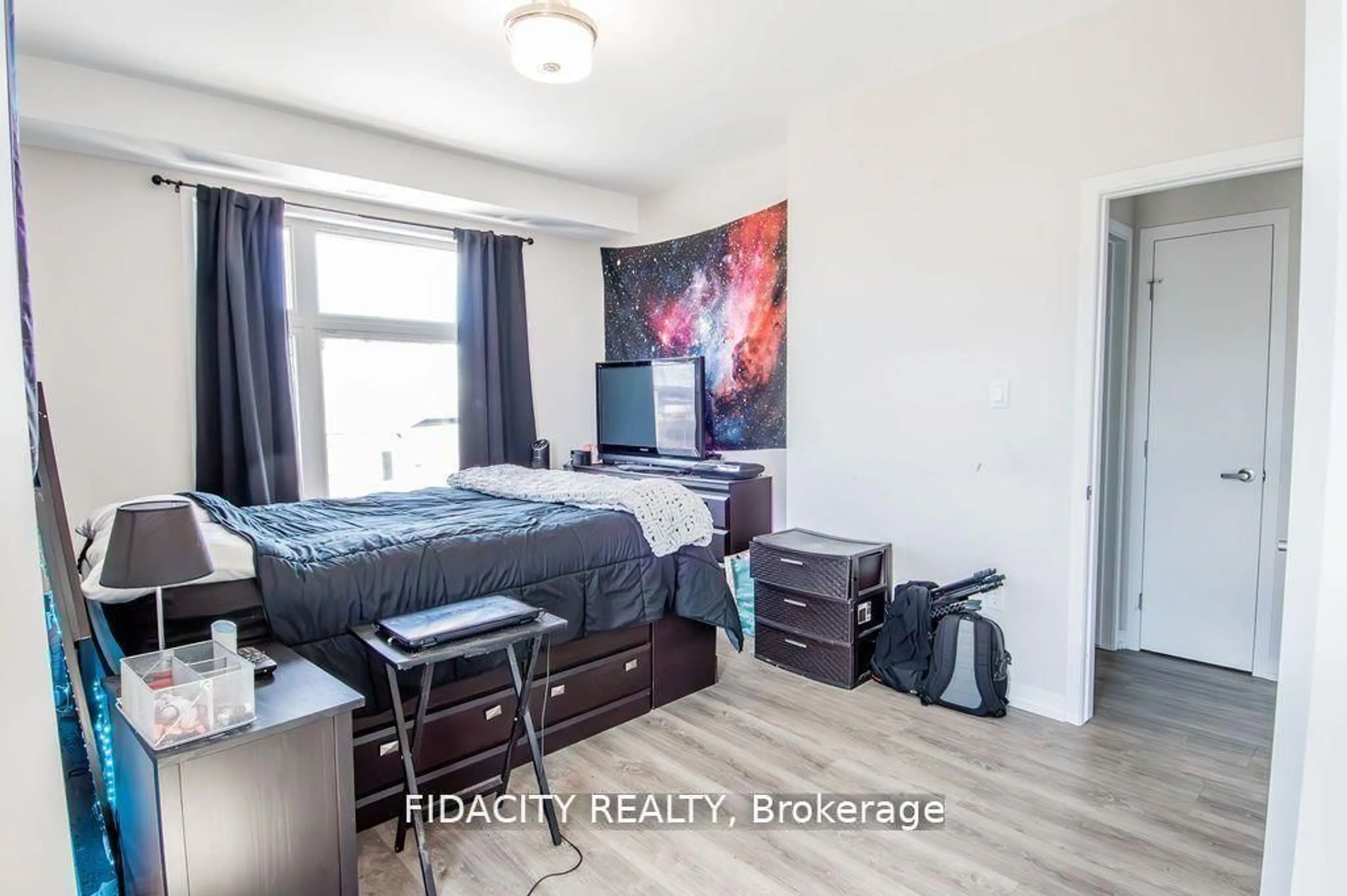 A pic of a room for 225 Citiplace Dr #H, Ottawa Ontario K2E 0A8