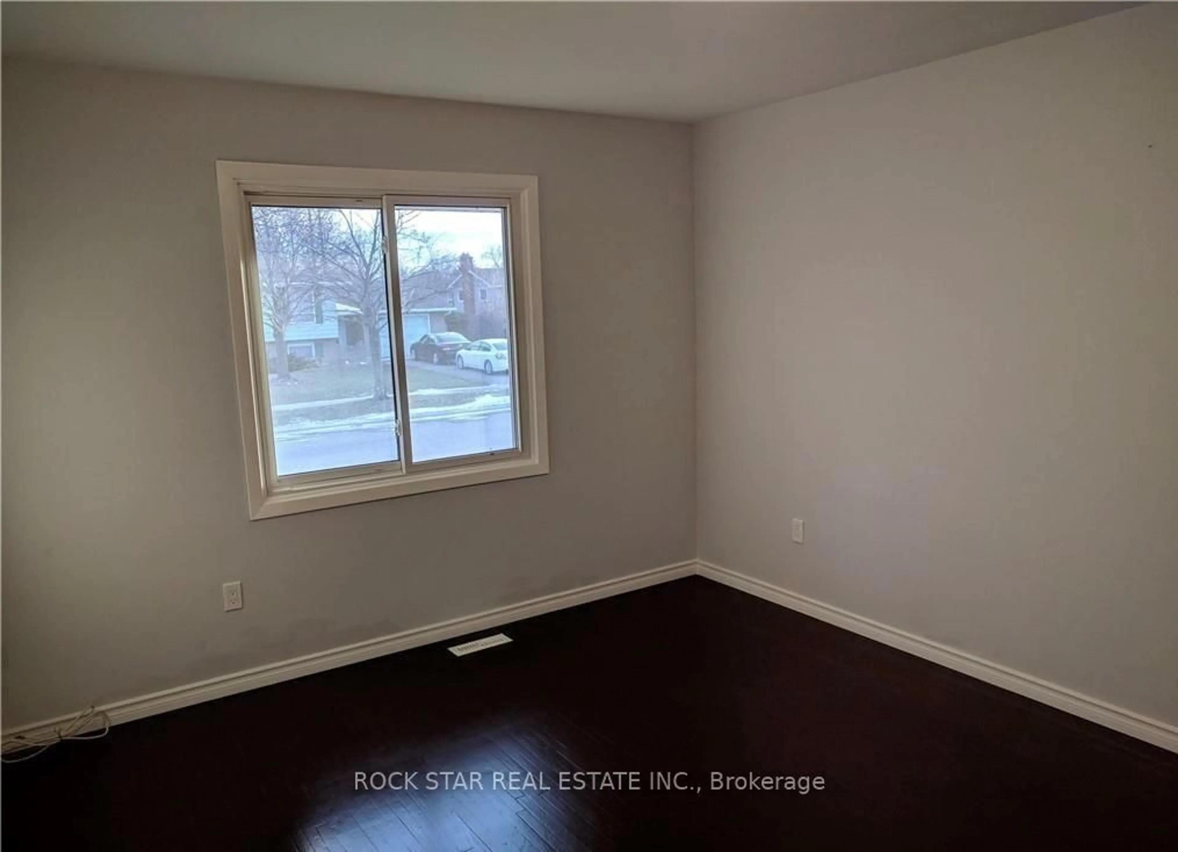 A pic of a room for 34 PRESTON Pl, Welland Ontario L3C 3K3