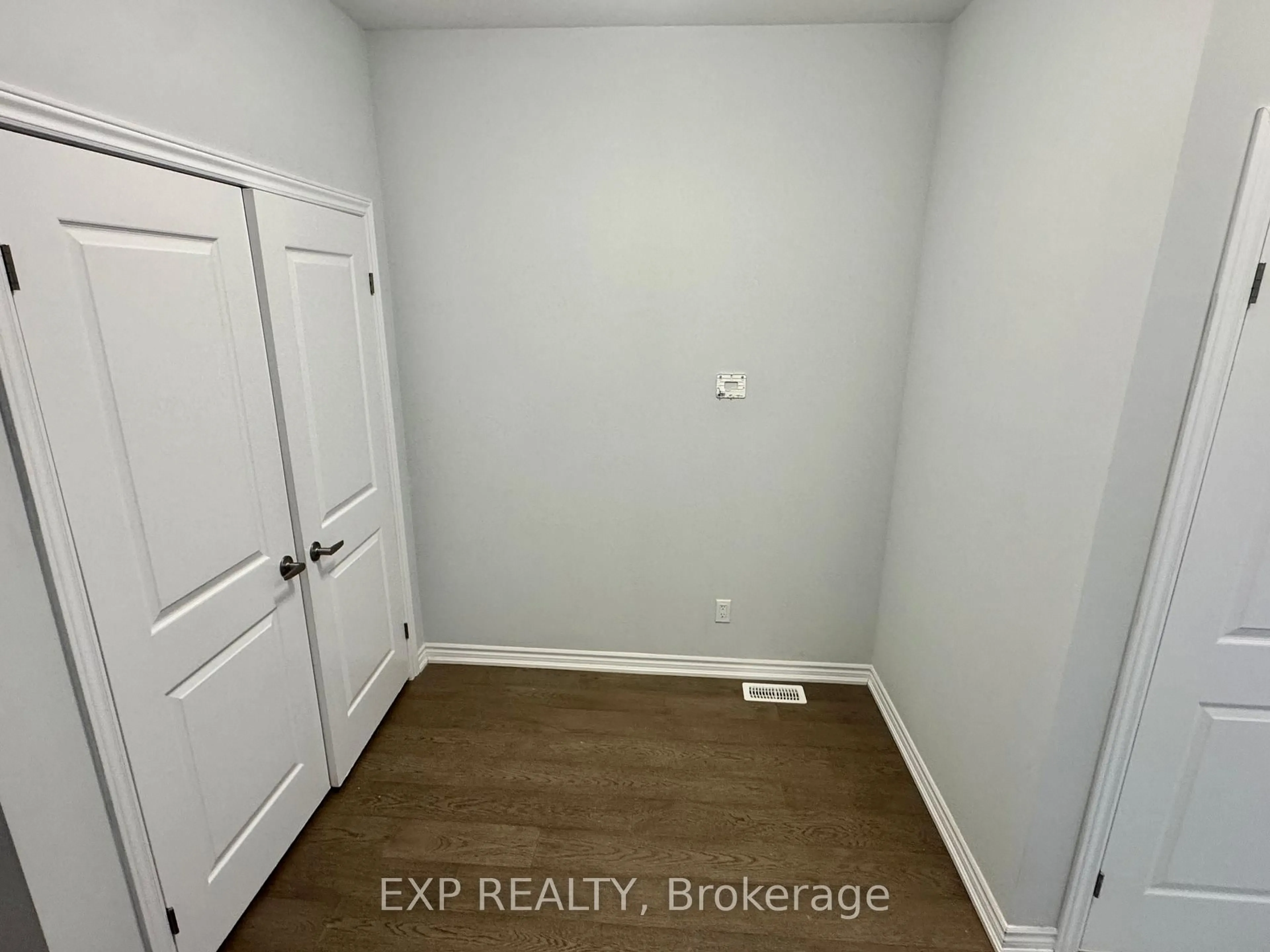 A pic of a room for 87 Renfrew Tr #18, Welland Ontario L3C 0K2