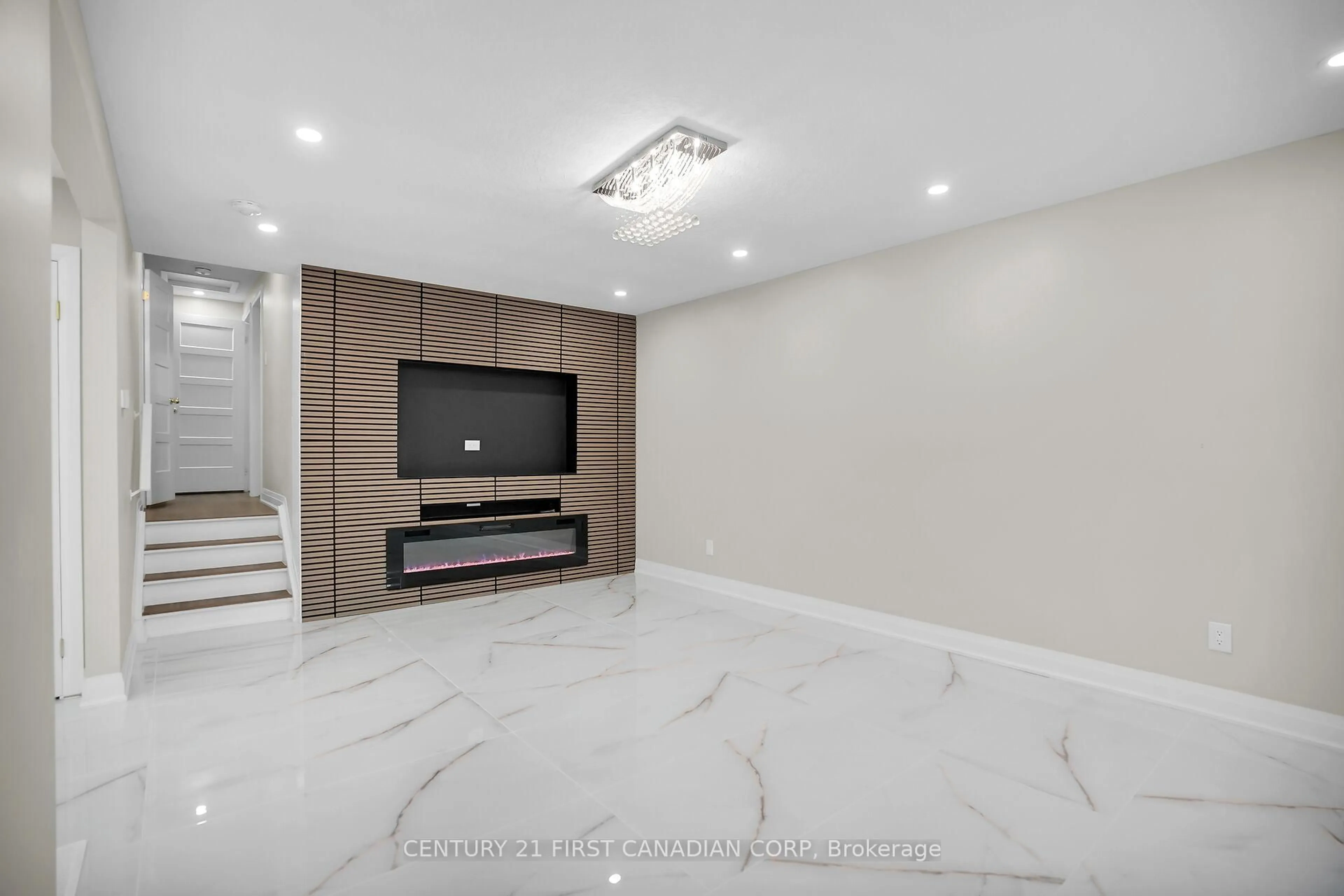 Unknown for 1046 Jalna Blvd, London South Ontario N6E 2M1