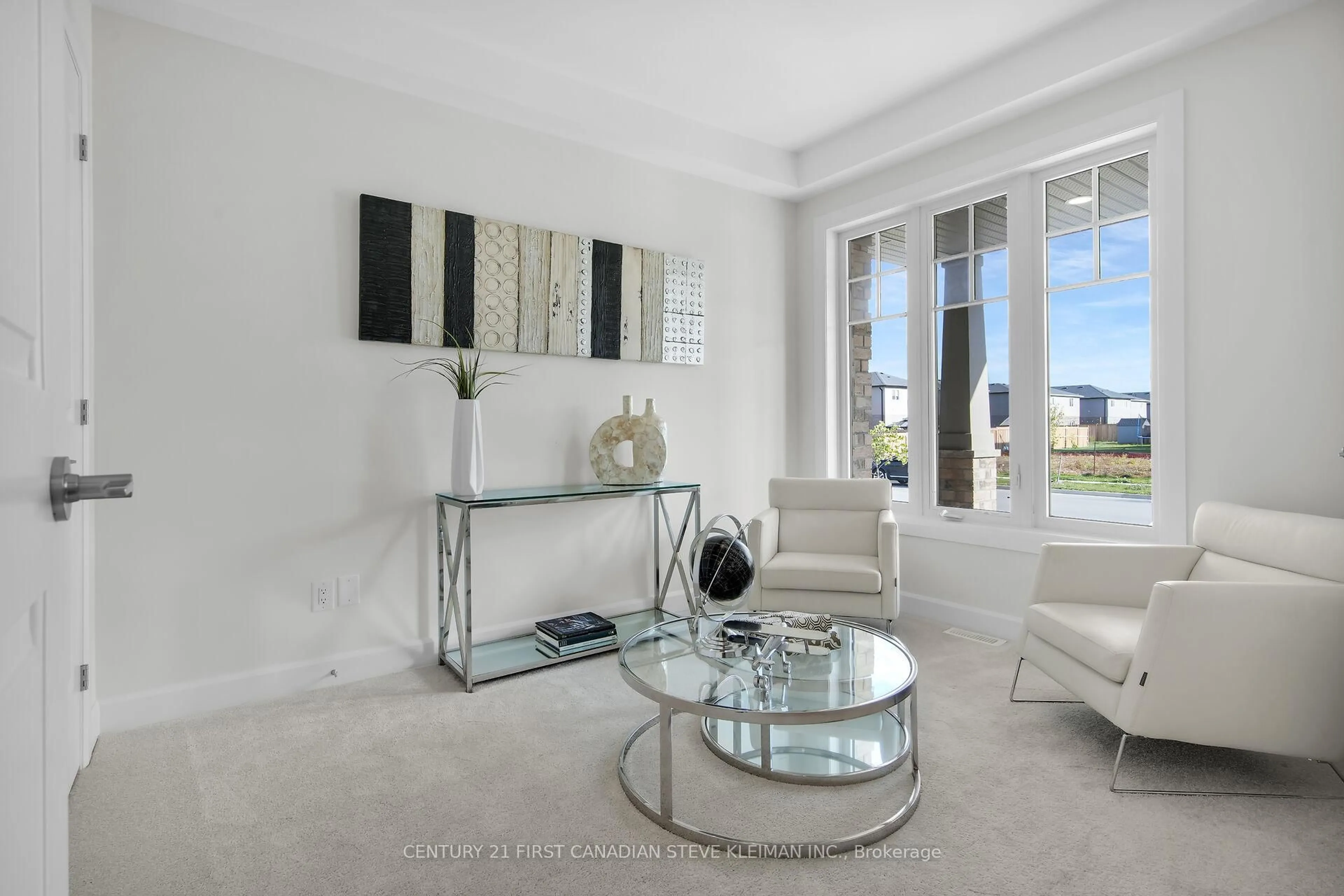 Living room with furniture, ceramic/tile floor for 2668 Buroak Dr, London North Ontario N6G 0Z9