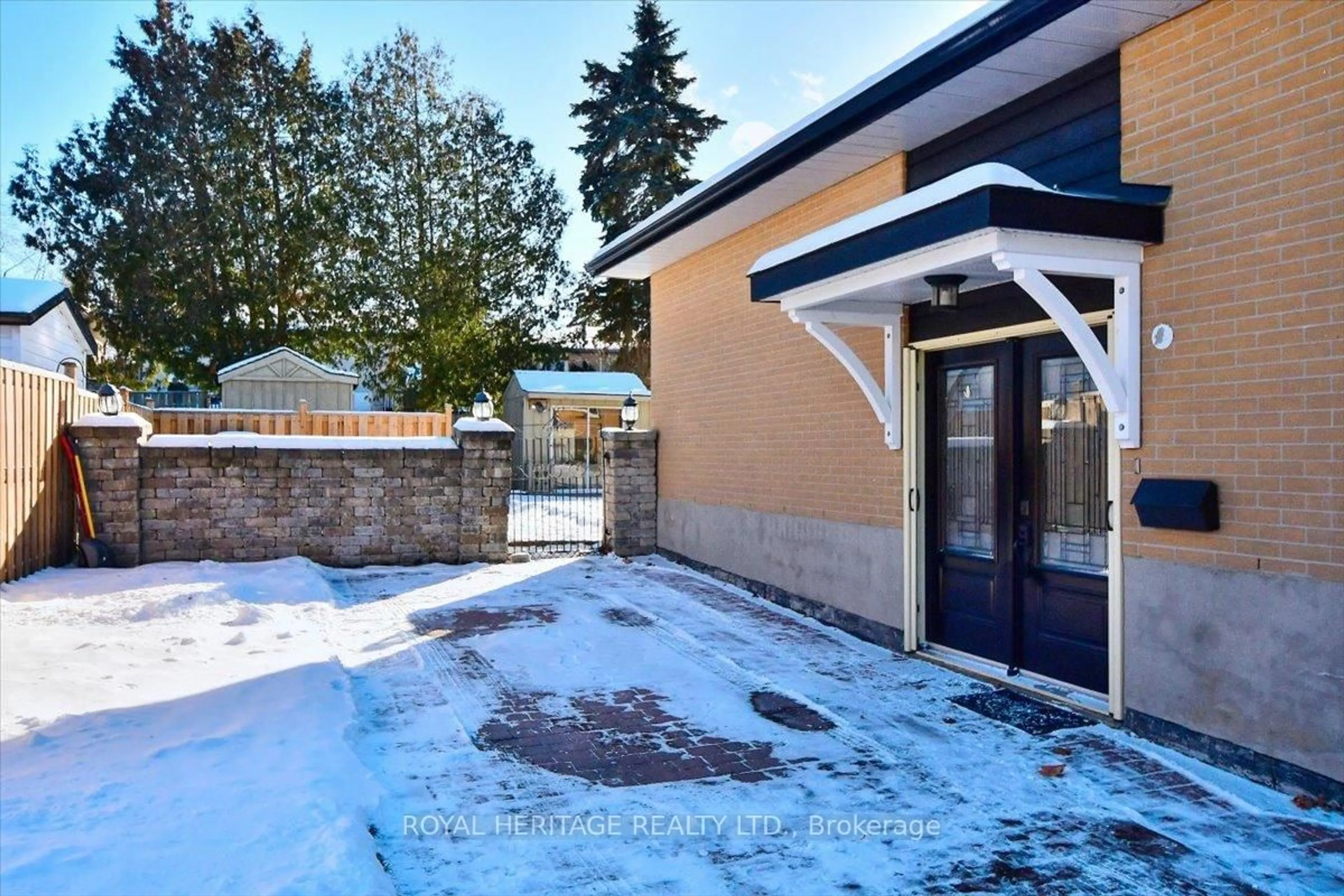 Unknown for 273 Maxwell Ave, Peterborough Ontario K9J 1B4