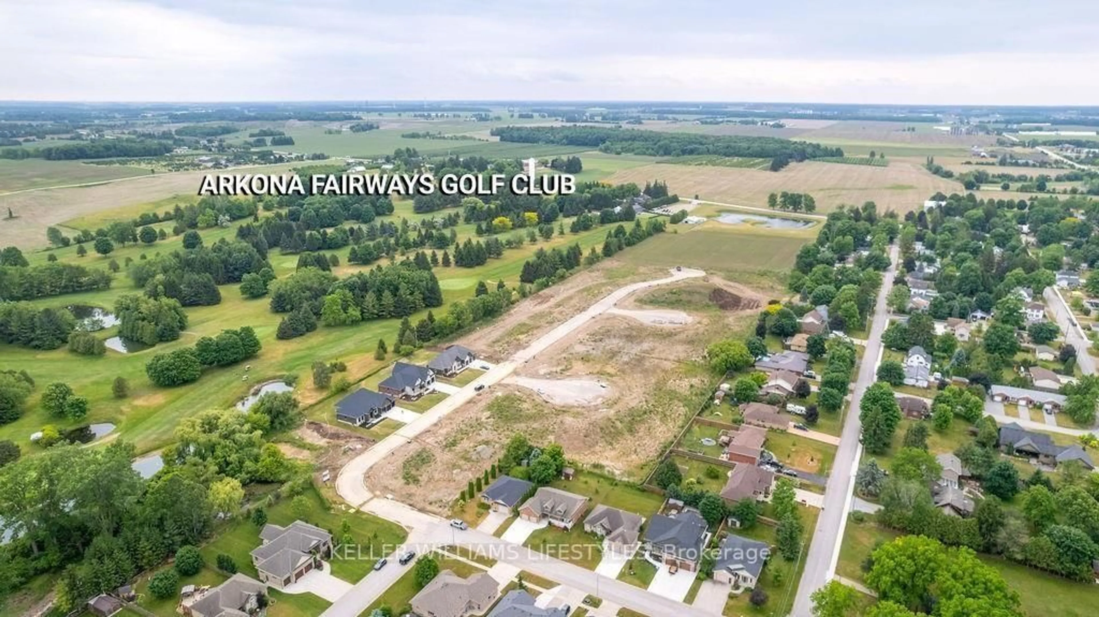 A pic from outside/outdoor area/front of a property/back of a property/a pic from drone, water/lake/river/ocean view for 28 ALEXANDER Gate, Lambton Shores Ontario N0M 1B0