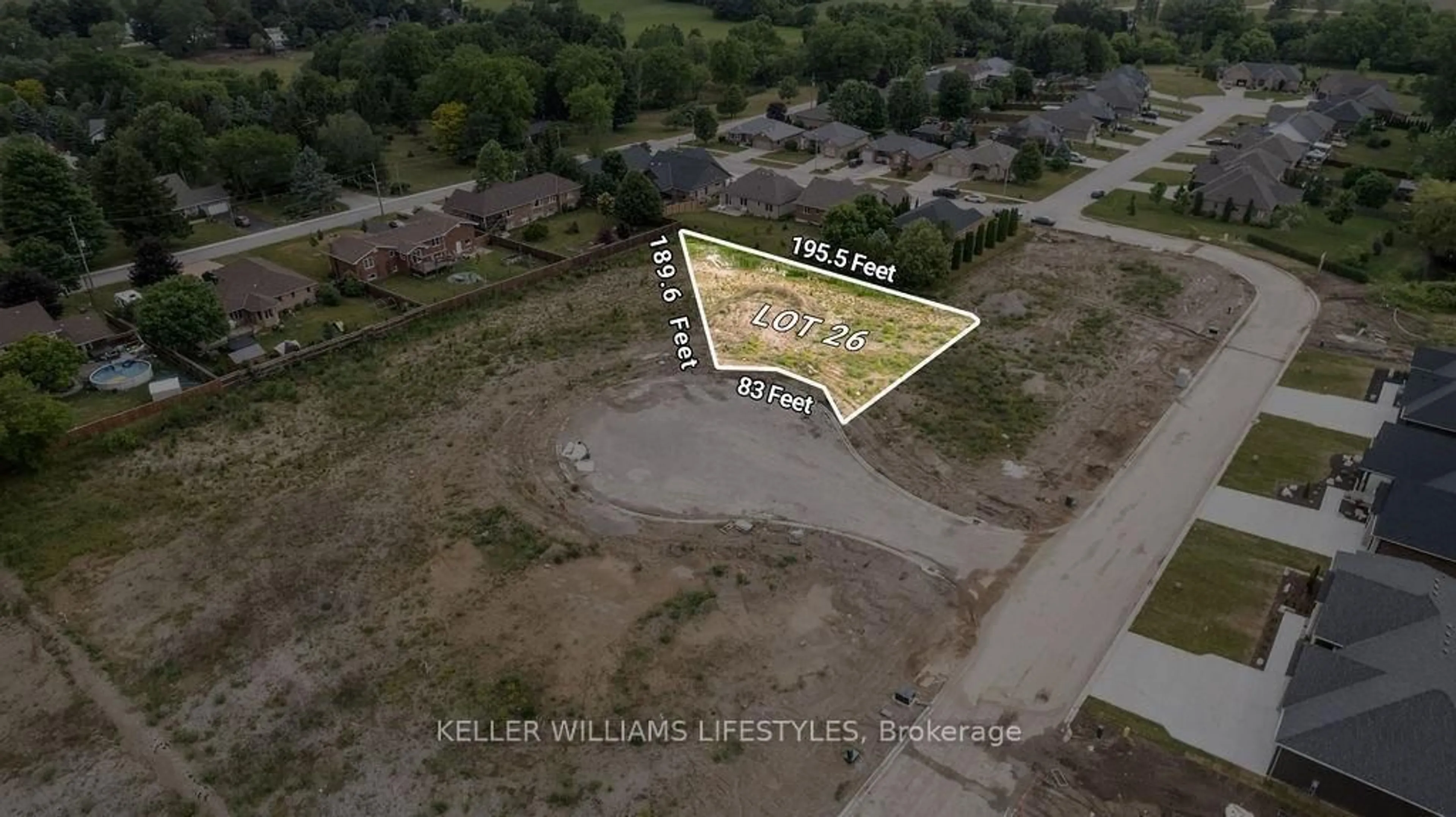 A pic from outside/outdoor area/front of a property/back of a property/a pic from drone, building for 26 ALEXANDER Gate, Lambton Shores Ontario N0N 1B0