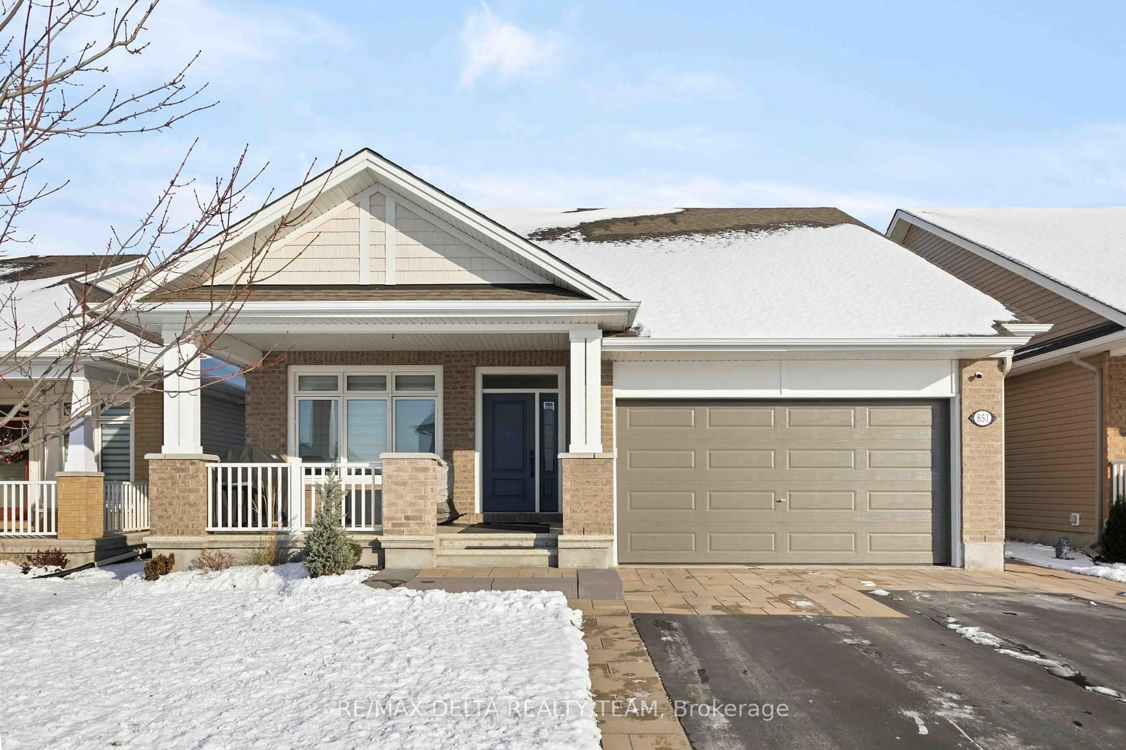 Home with vinyl exterior material, street for 851 TEWIN Circ, Ottawa Ontario K4A 3N6