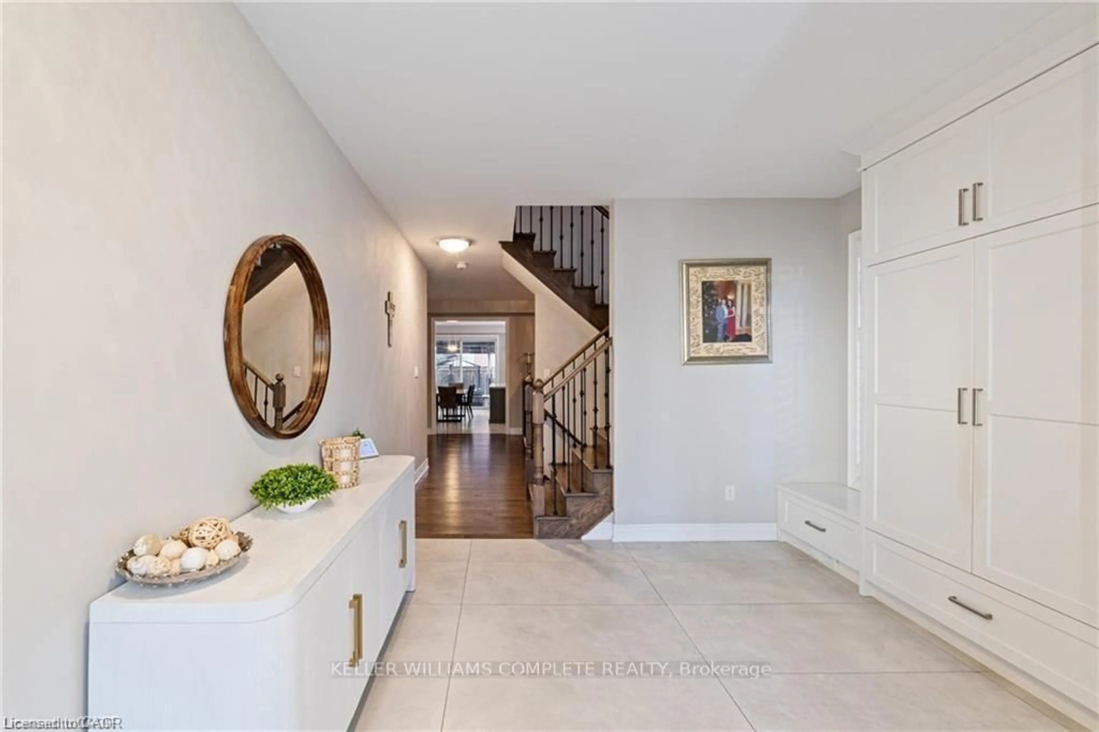 Indoor entryway for 24 Macbean Cres, Hamilton Ontario L8B 0S5