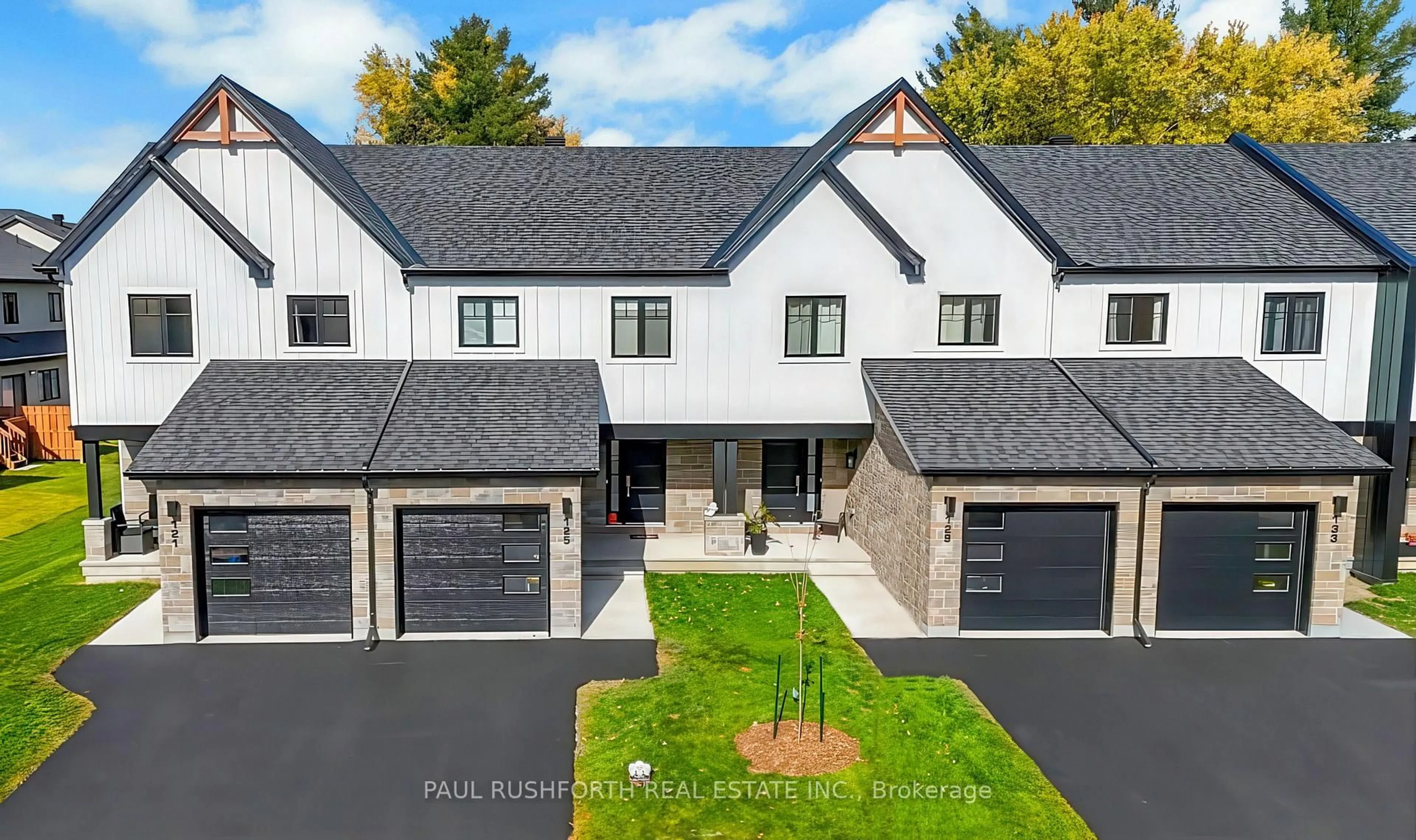 A pic from outside/outdoor area/front of a property/back of a property/a pic from drone, mountain view for 233 Peacock Dr, Russell Ontario K4R 0A1