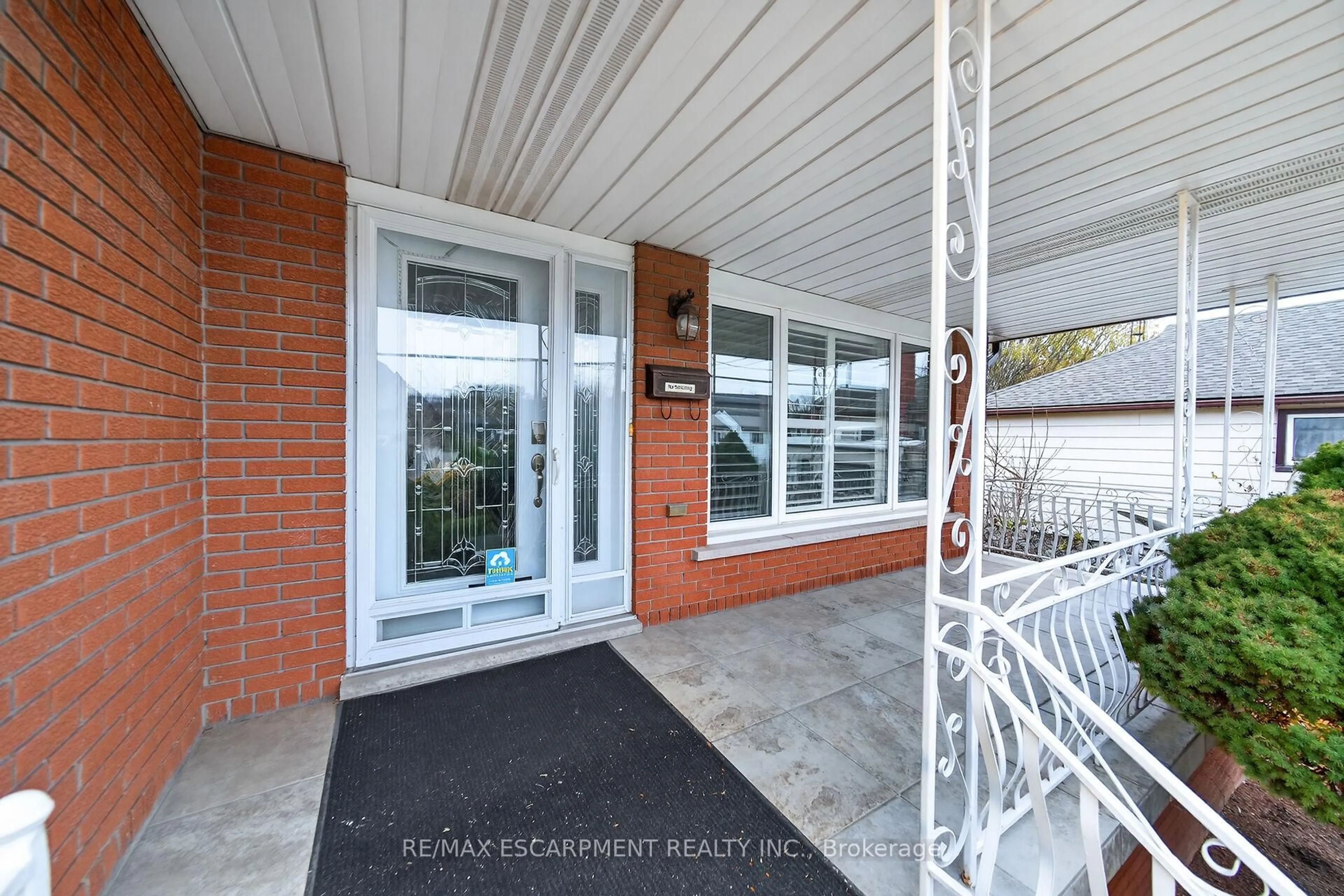 Unknown for 369 Federal St, Hamilton Ontario L8E 2B6