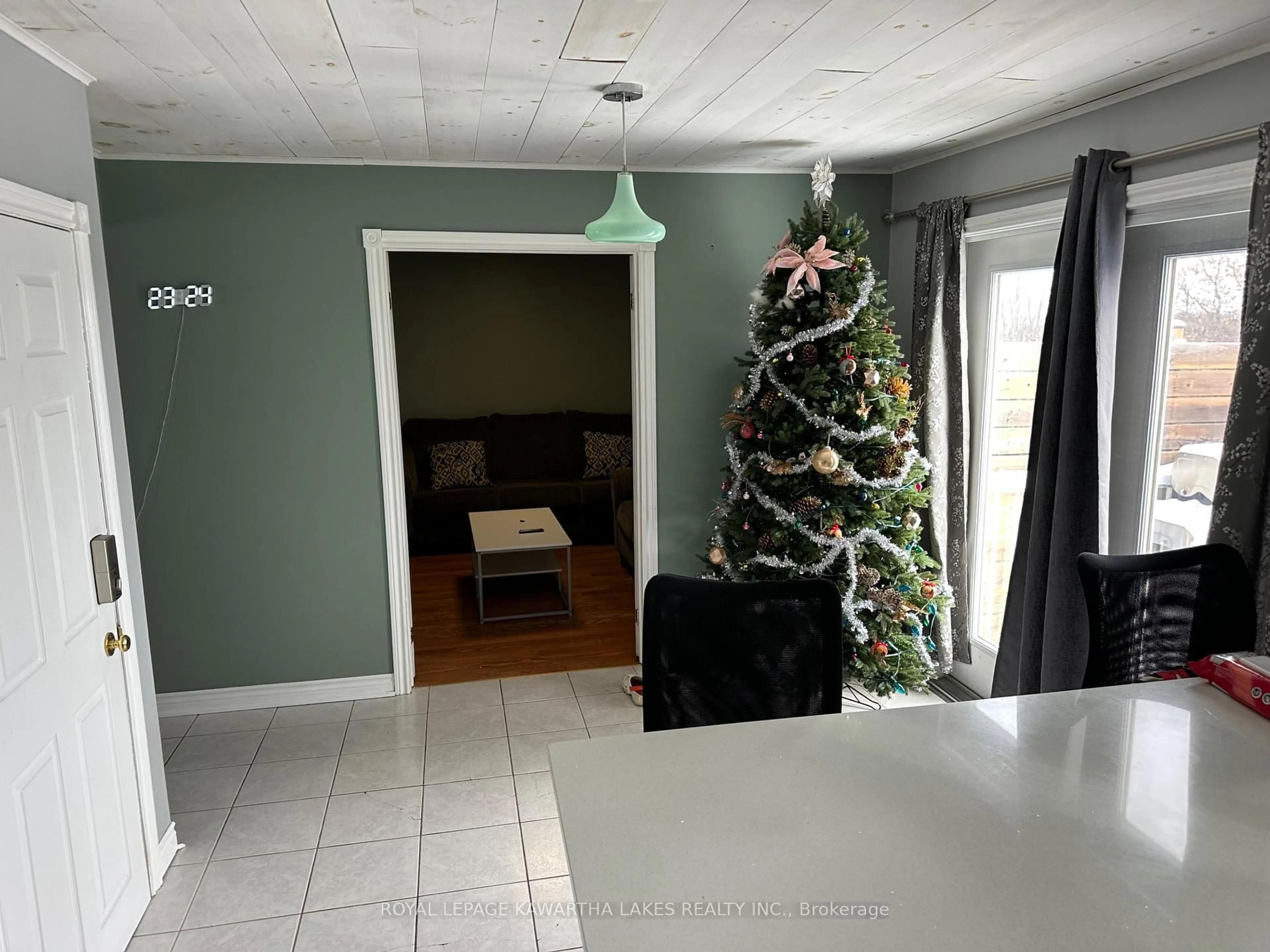 A pic of a room for 1539 Cherryhill Rd, Peterborough Ontario K9K 1A7