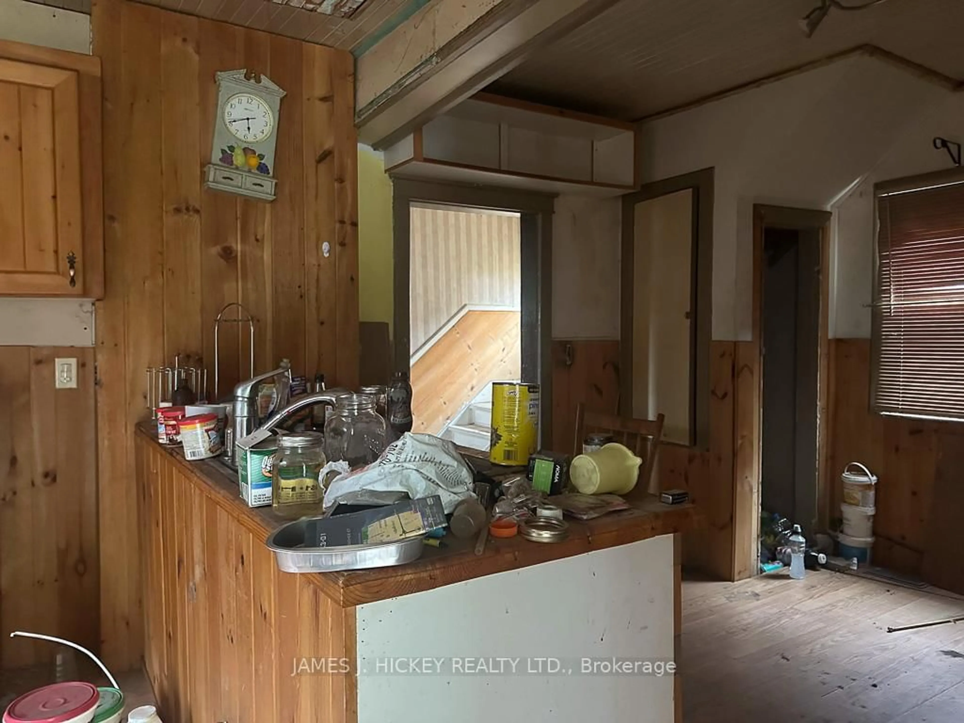 Unknown for 979 Lea St, Pembroke Ontario K8A 6H9