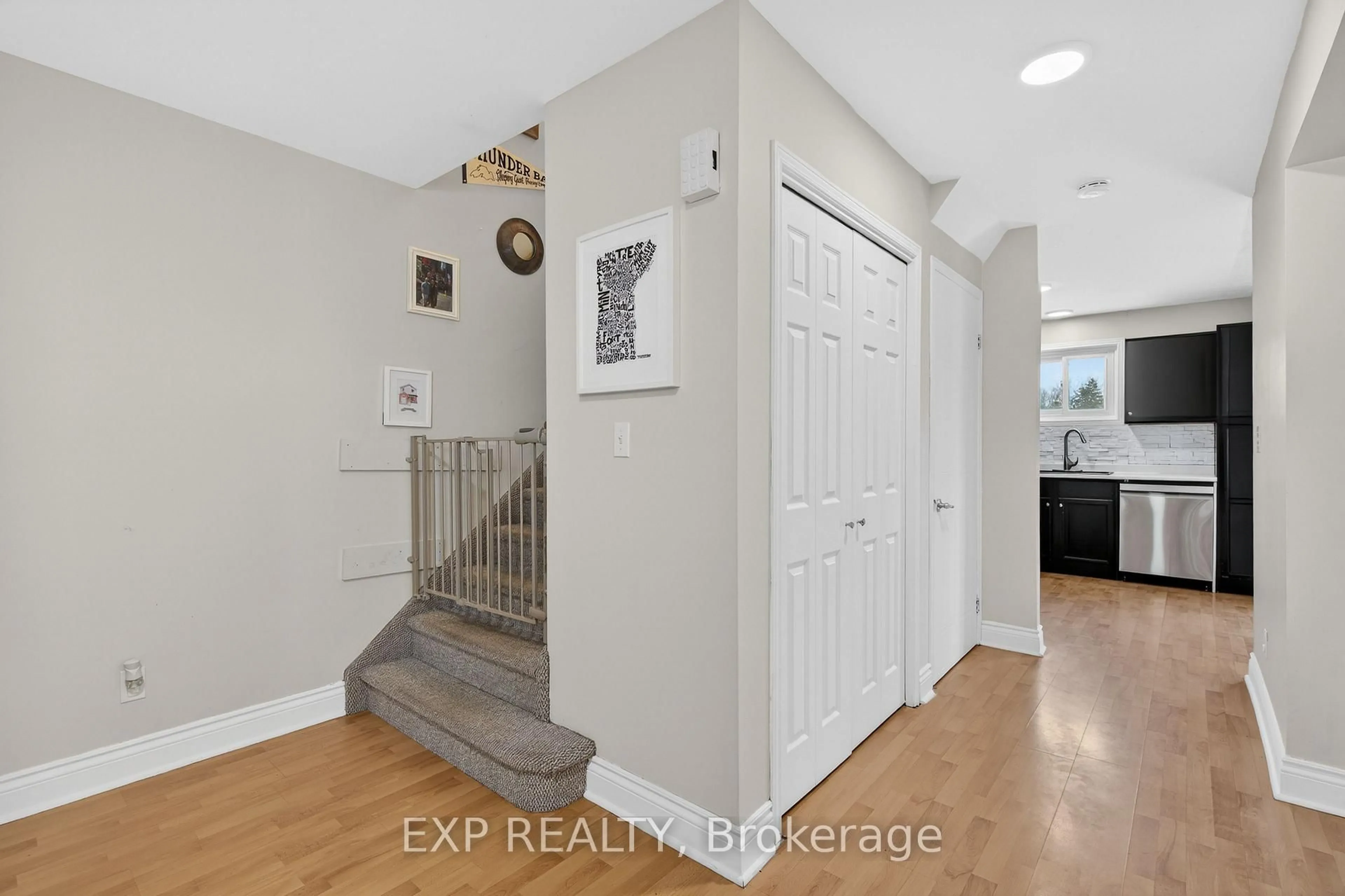 Indoor entryway for 373 Ginger St, Greater Napanee Ontario K7R 3X9
