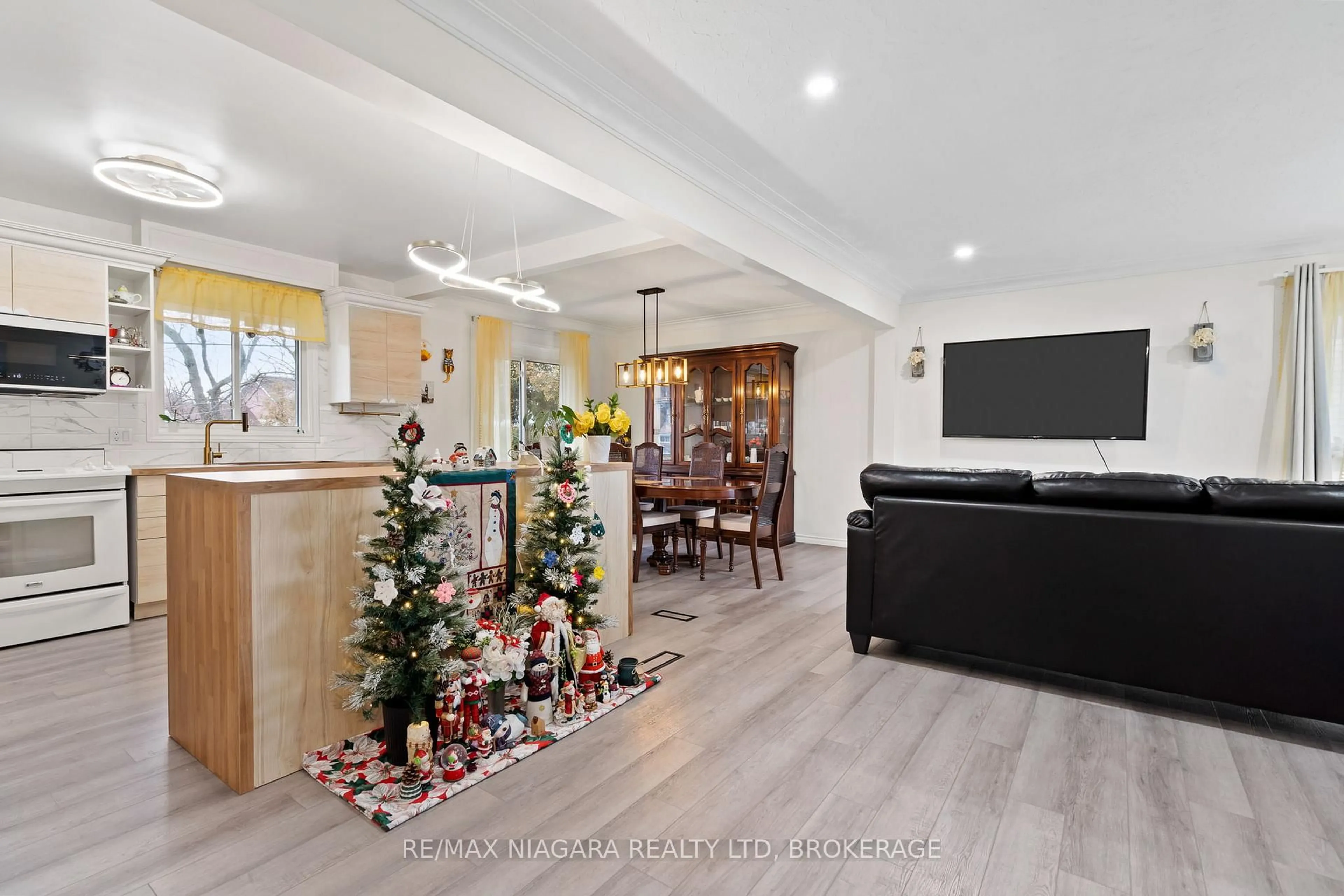 Unknown for 25 Masterson Dr, St. Catharines Ontario L2T 3P2