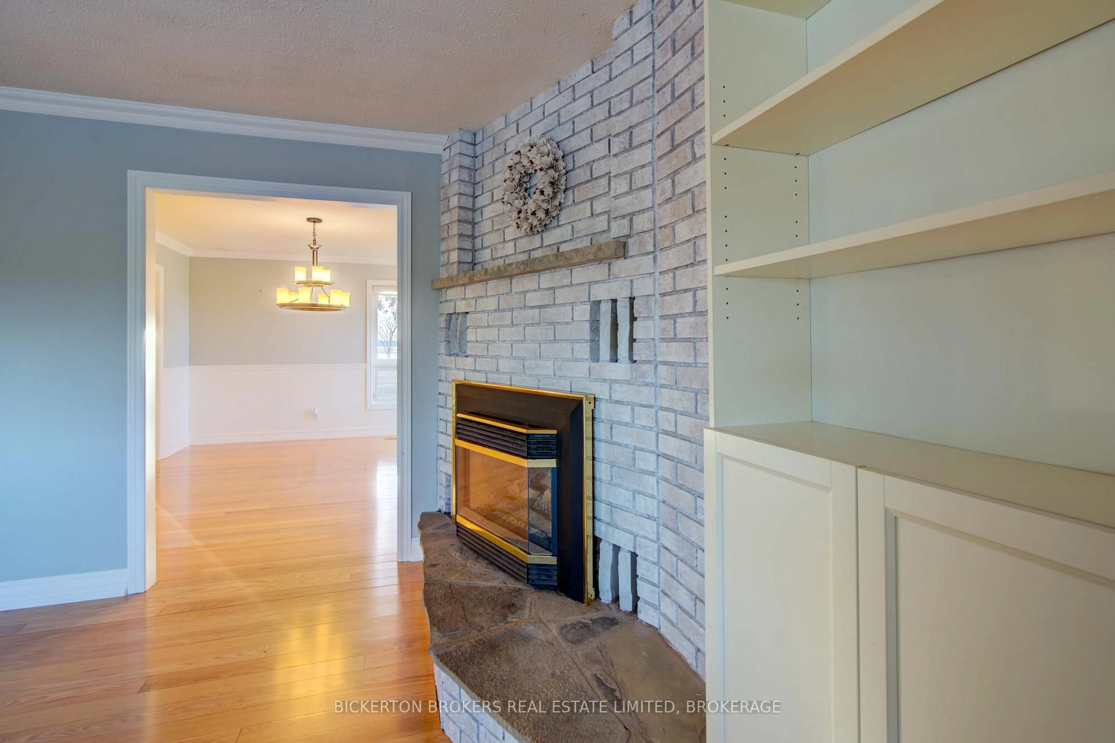 Unknown for 108 Russell Rd, Front of Leeds & Seeleys Bay Ontario K0E 1L0