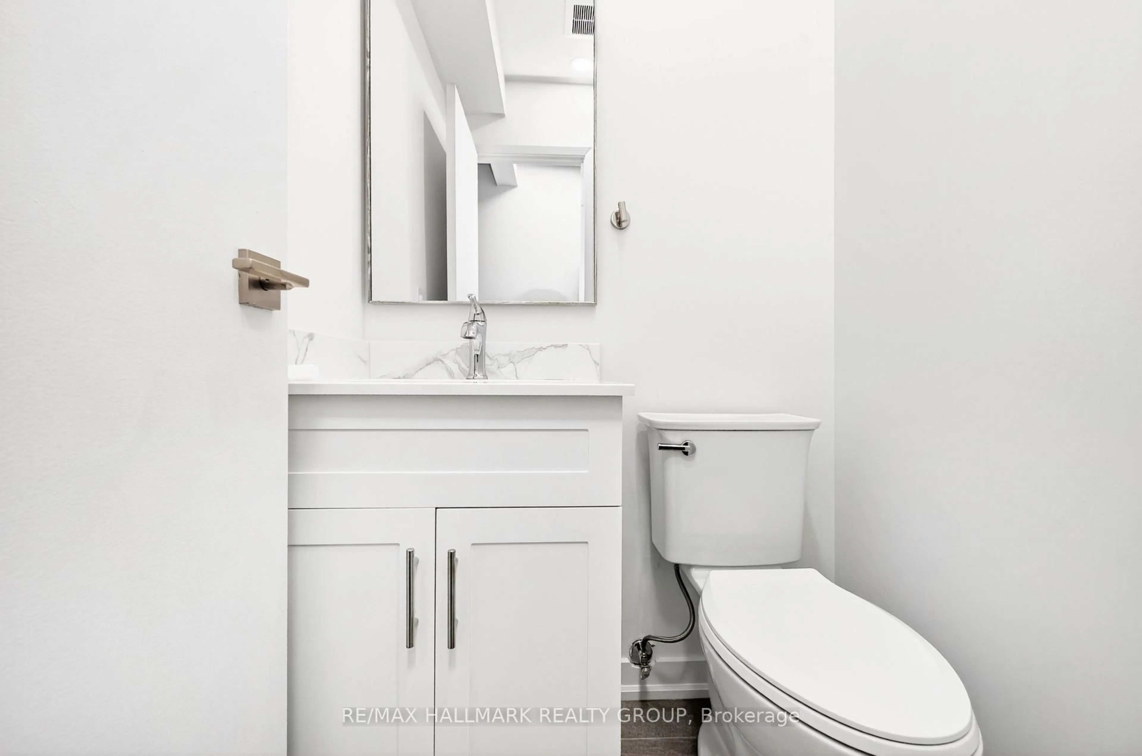 Standard bathroom, unknown for 1457 Murdock Gate #111, Gloucester Ontario K1J 8R4