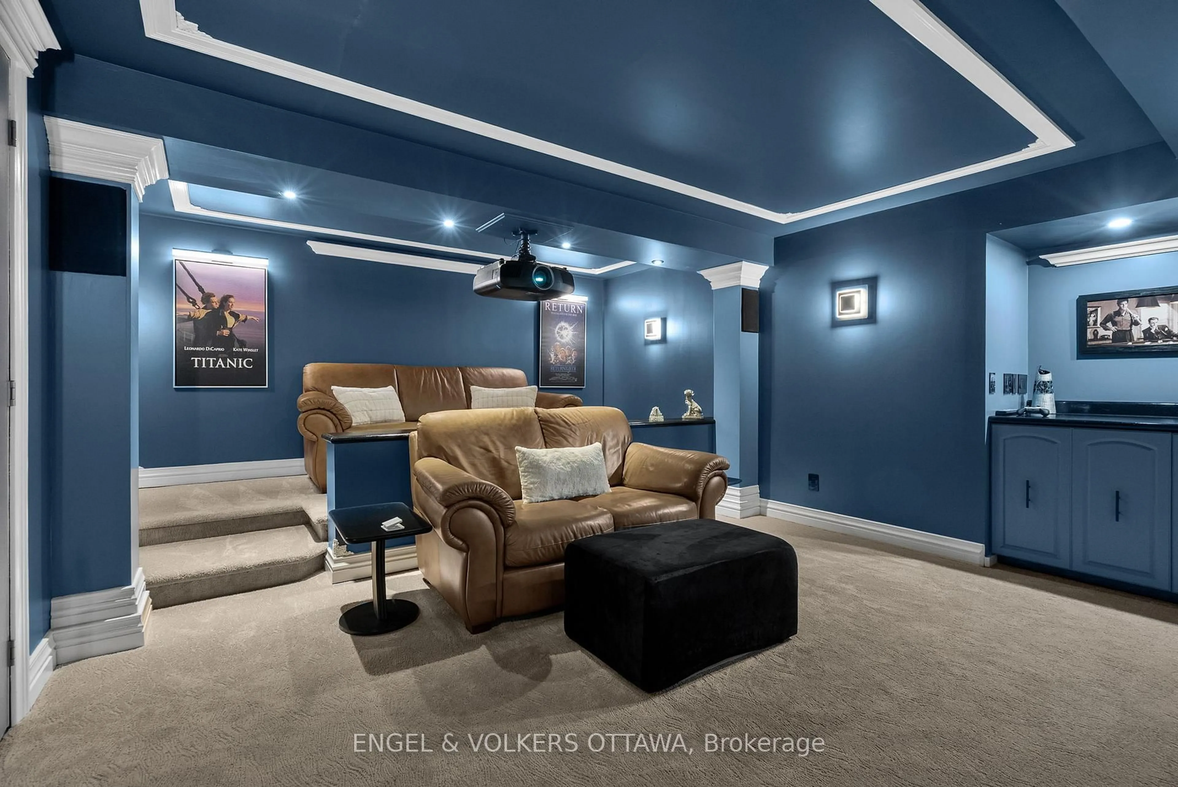 Home theater for 1591 Stephanie Anne Dr, Ottawa Ontario K4P 1M8