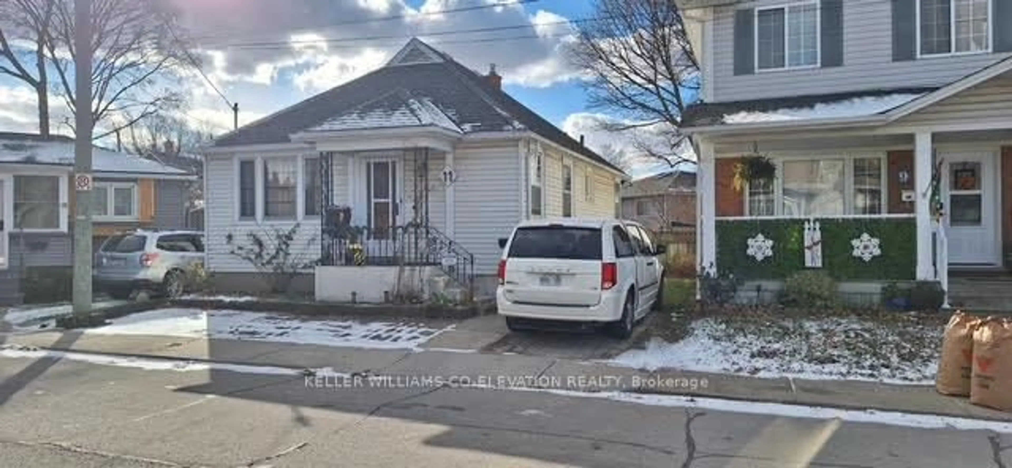 Unknown for 11 VOLLETTE St, St. Catharines Ontario L2R 6L4