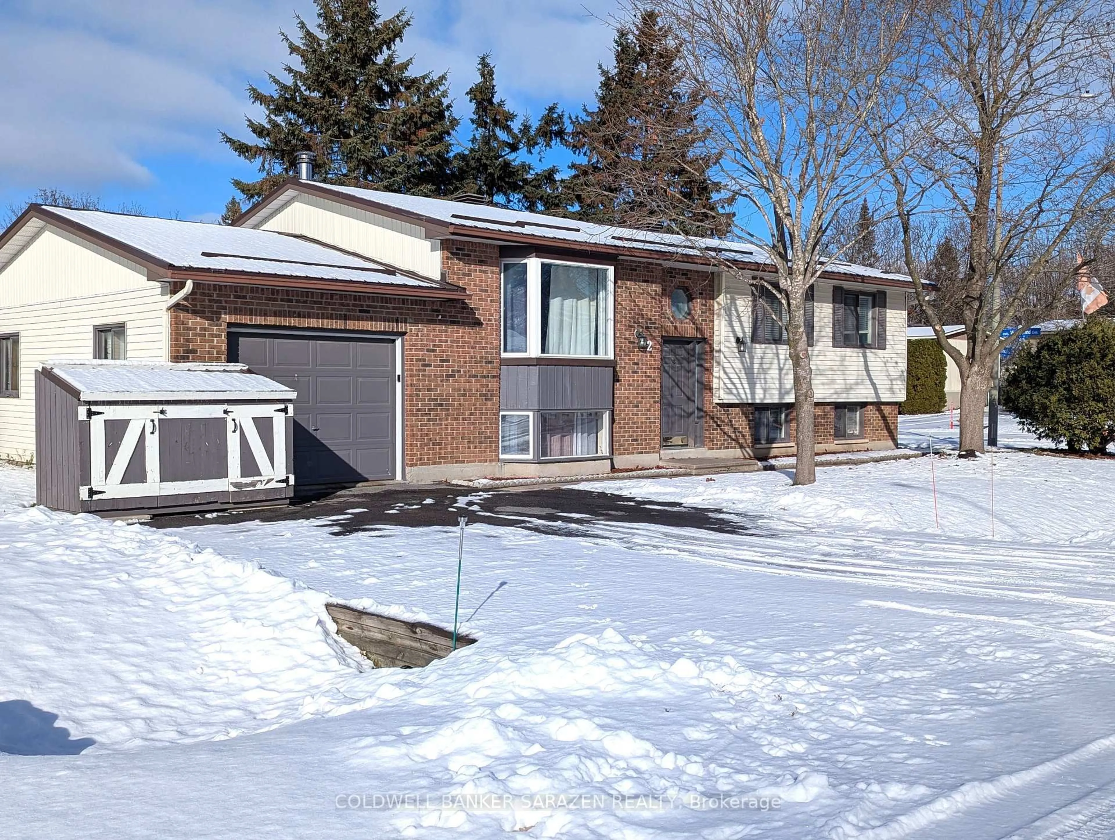 Unknown for 2 DOWDALL Cres, Stittsville Ontario K2S 1V1