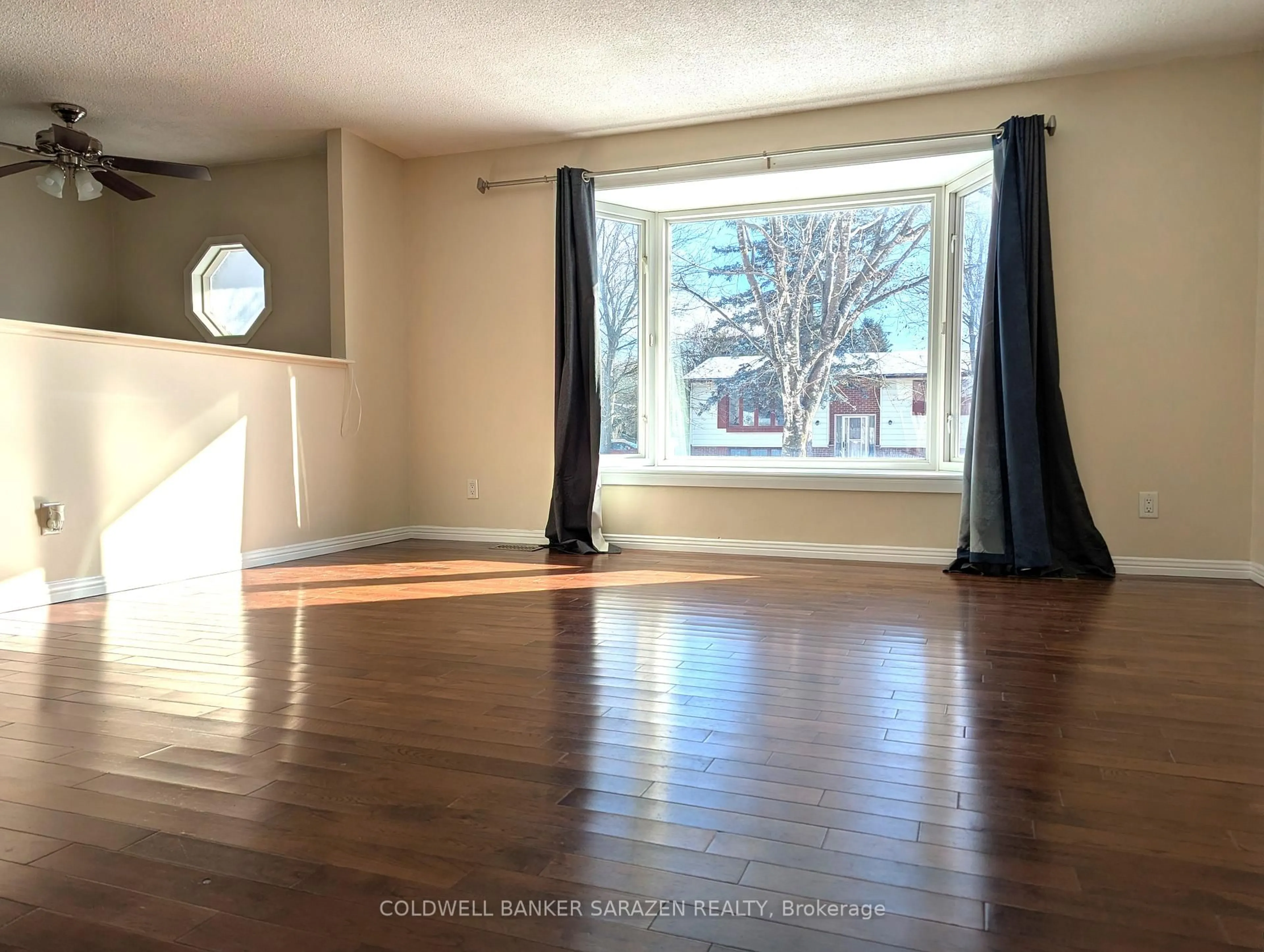 A pic of a room for 2 DOWDALL Cres, Stittsville Ontario K2S 1V1