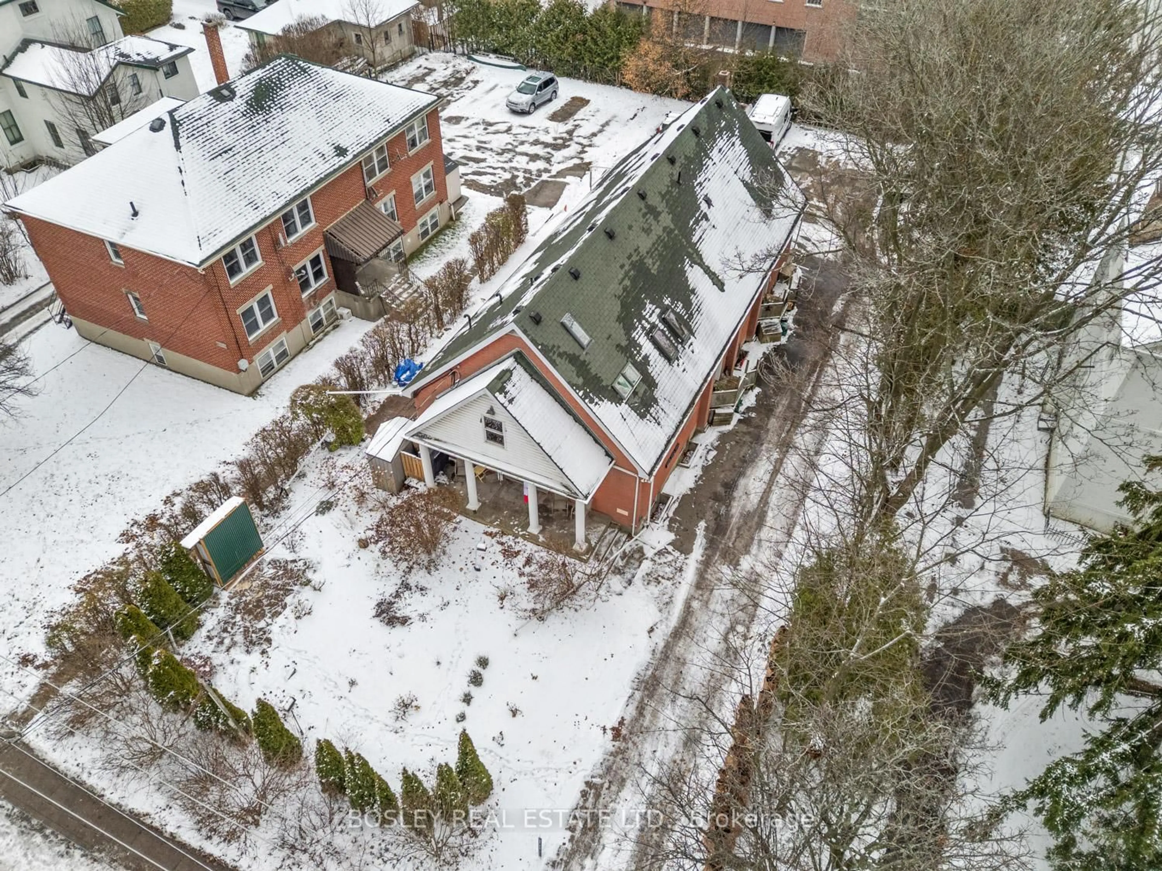 A pic from outside/outdoor area/front of a property/back of a property/a pic from drone, building for 131 King St, Cobourg Ontario K9A 1L2