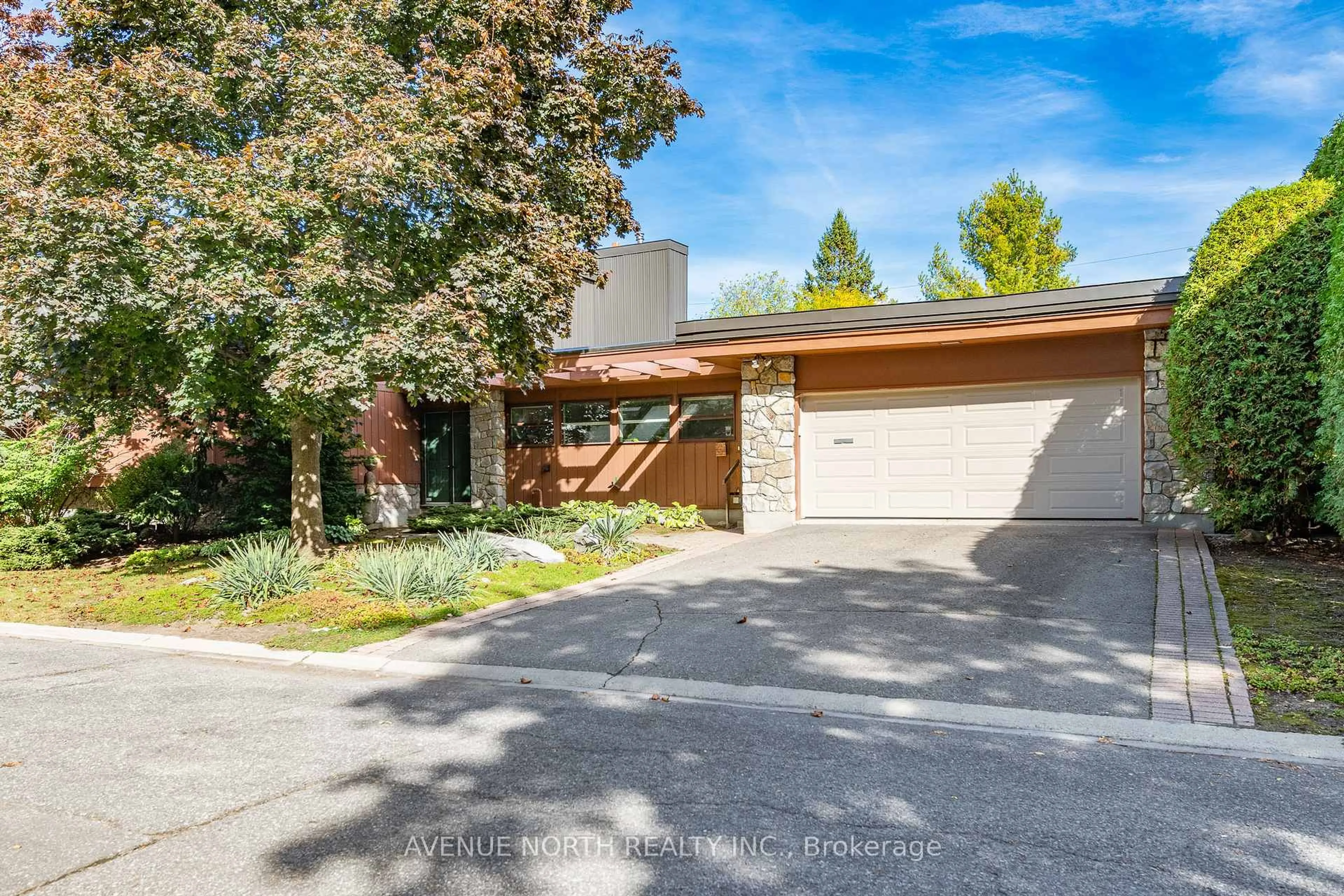 Home with brick exterior material, street for 201 Latchford Rd, Ottawa Ontario K1Z 5W1