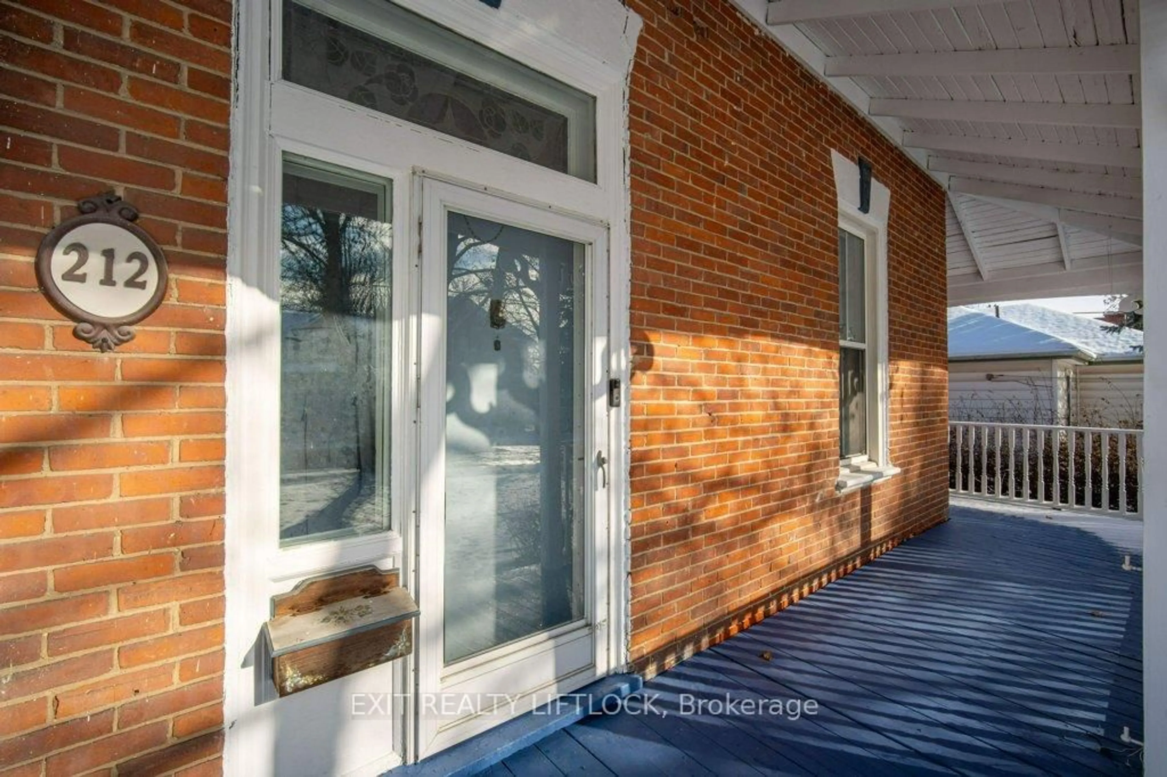 Unknown for 212 Barnardo Ave, Peterborough Ontario K9H 5V7