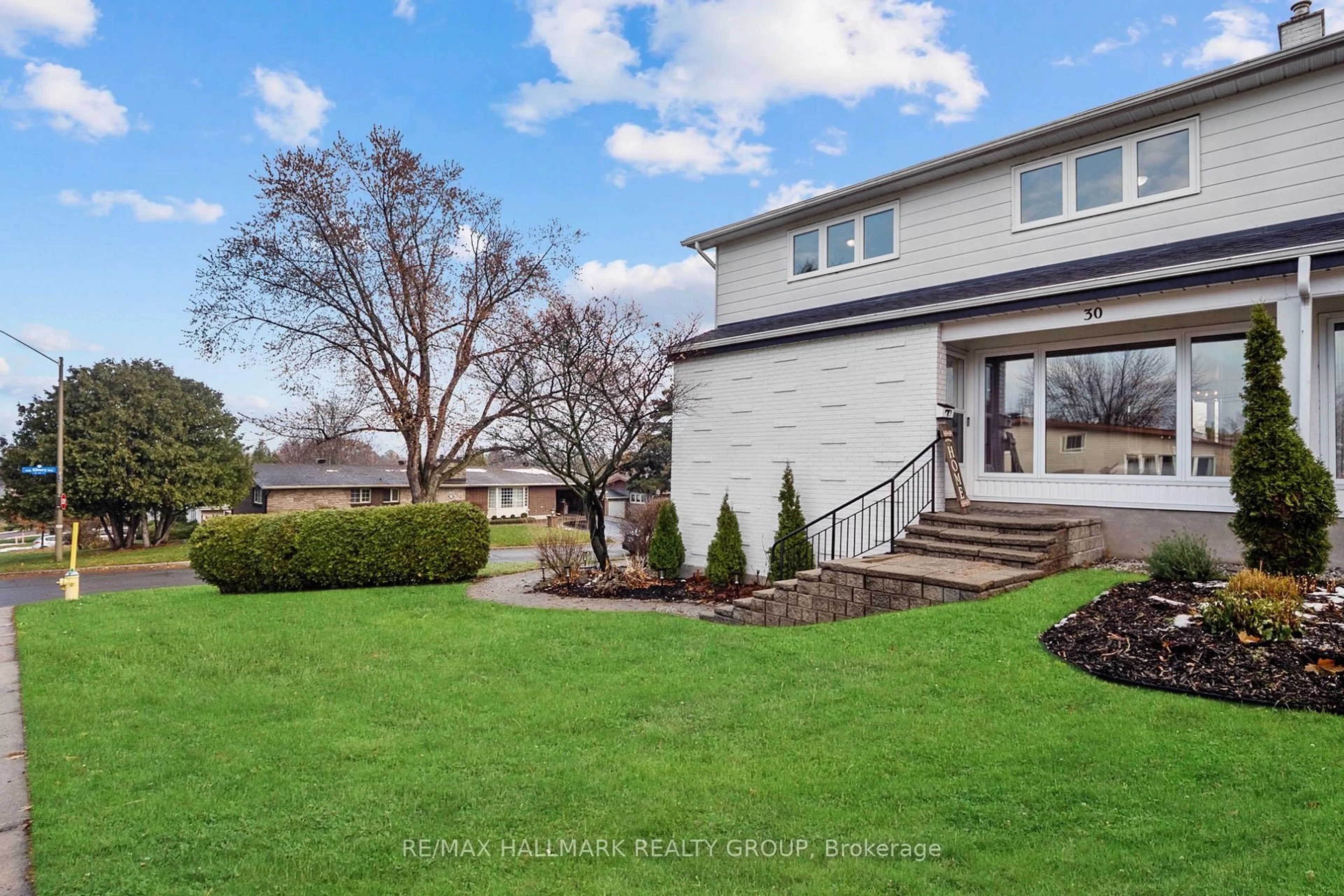 Unknown for 30 Tiverton Dr, Ottawa Ontario K2E 6L7