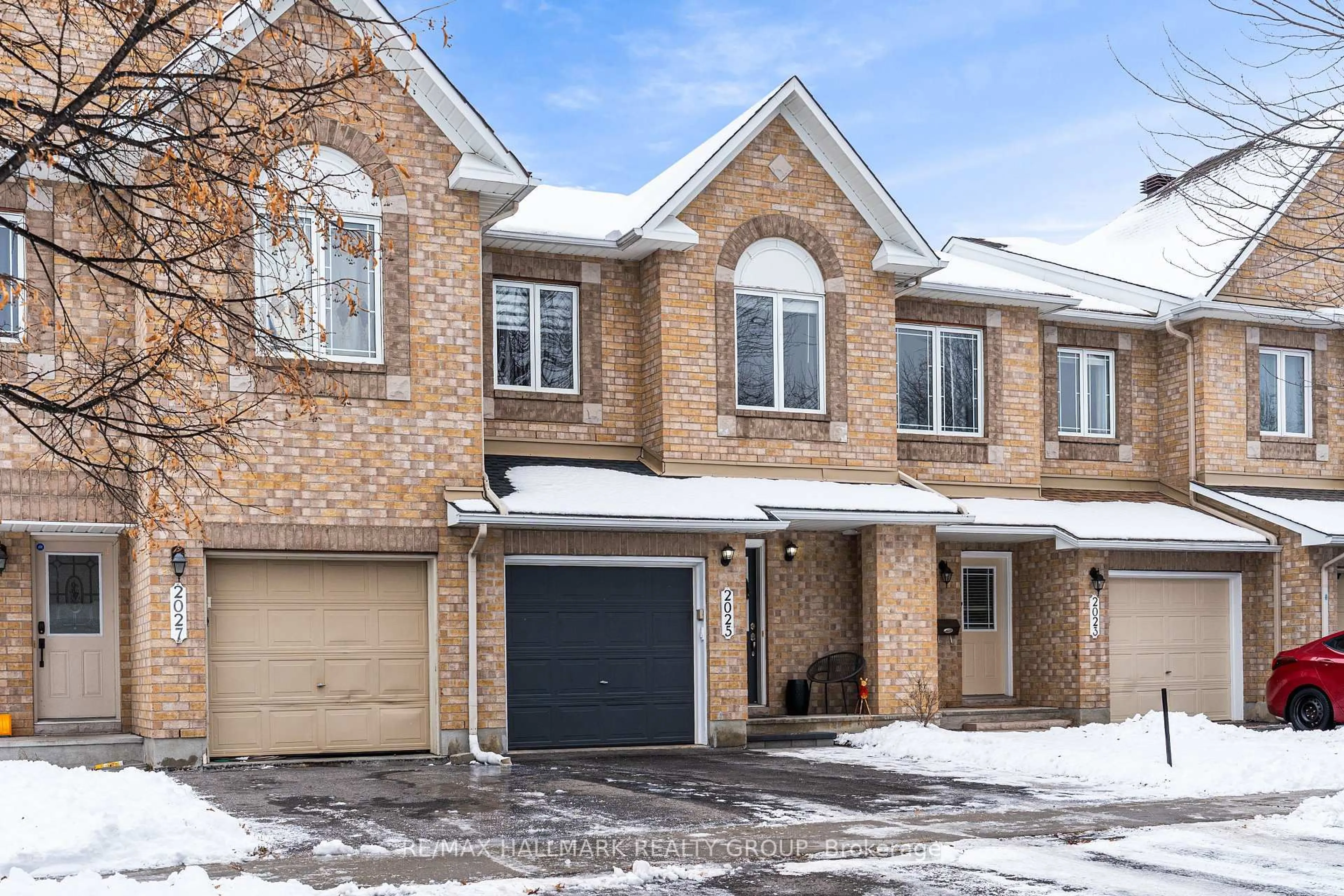 Home with brick exterior material, street for 2025 Boisfranc Circ, Orleans Ontario K4A 4Z6