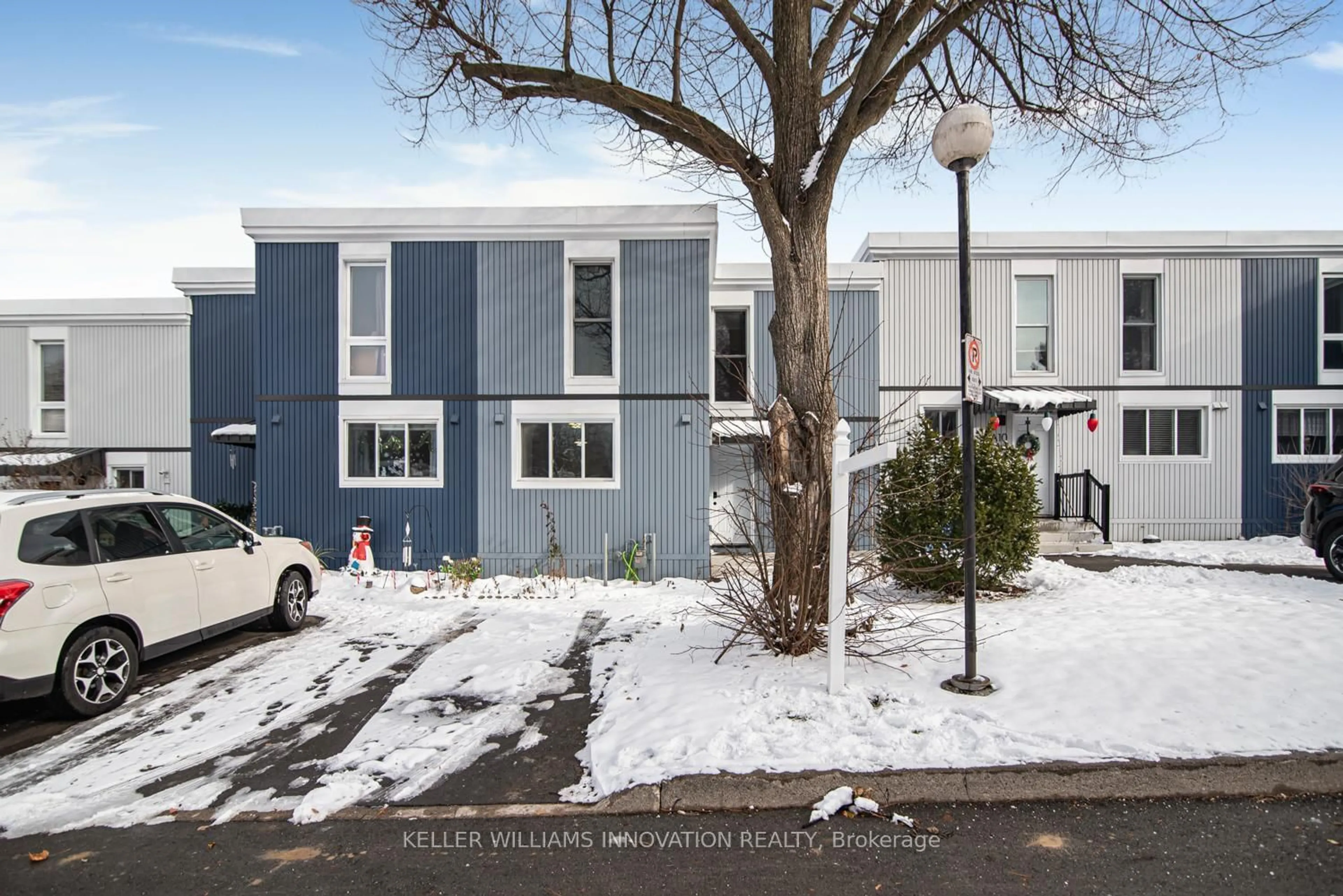 Unknown for 25 Britten Clse #9A, Hamilton Ontario L9C 4J8