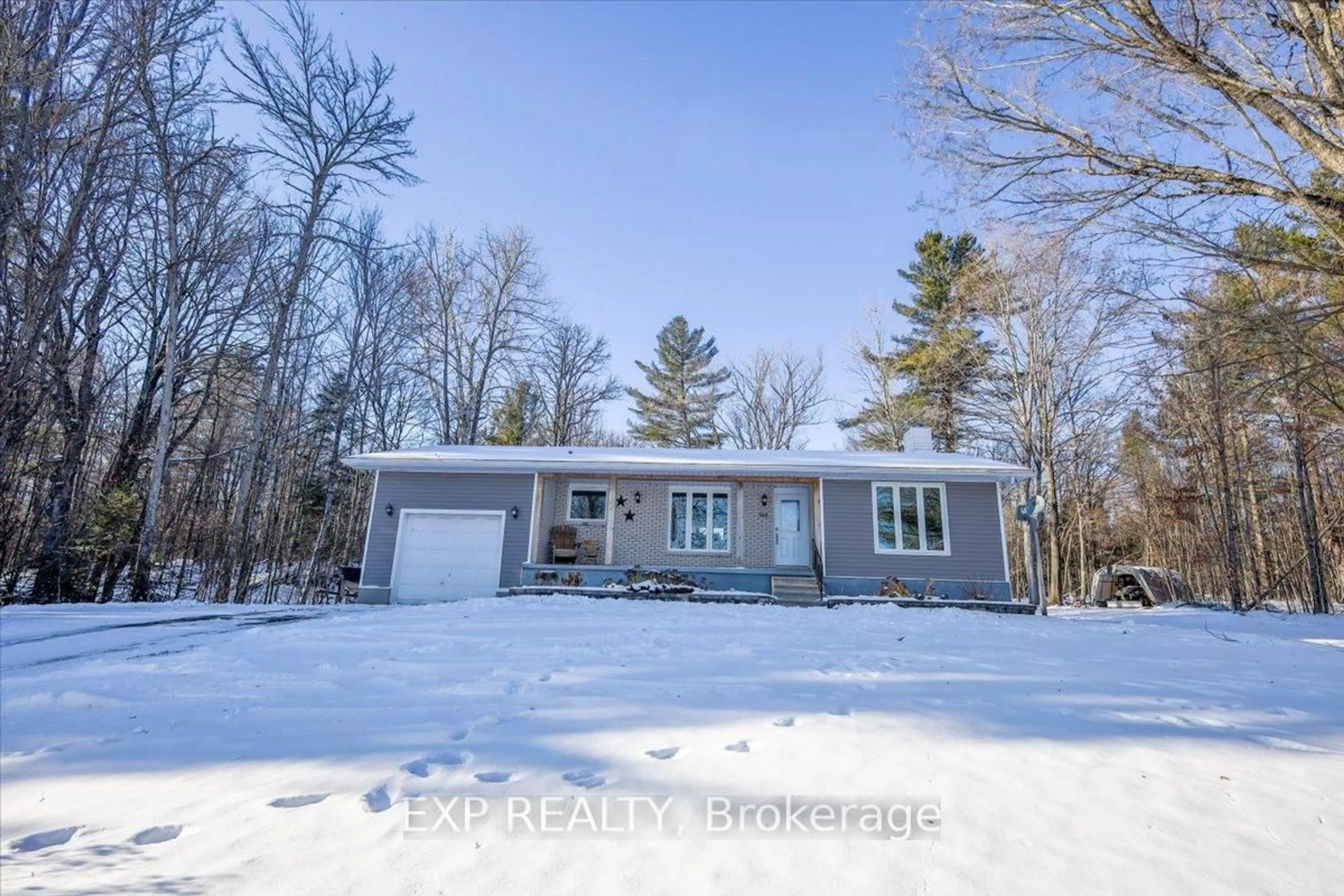 A pic from outside/outdoor area/front of a property/back of a property/a pic from drone, water/lake/river/ocean view for 702 CEDAR HILL Rd, Pakenham Ontario K0A 2X0