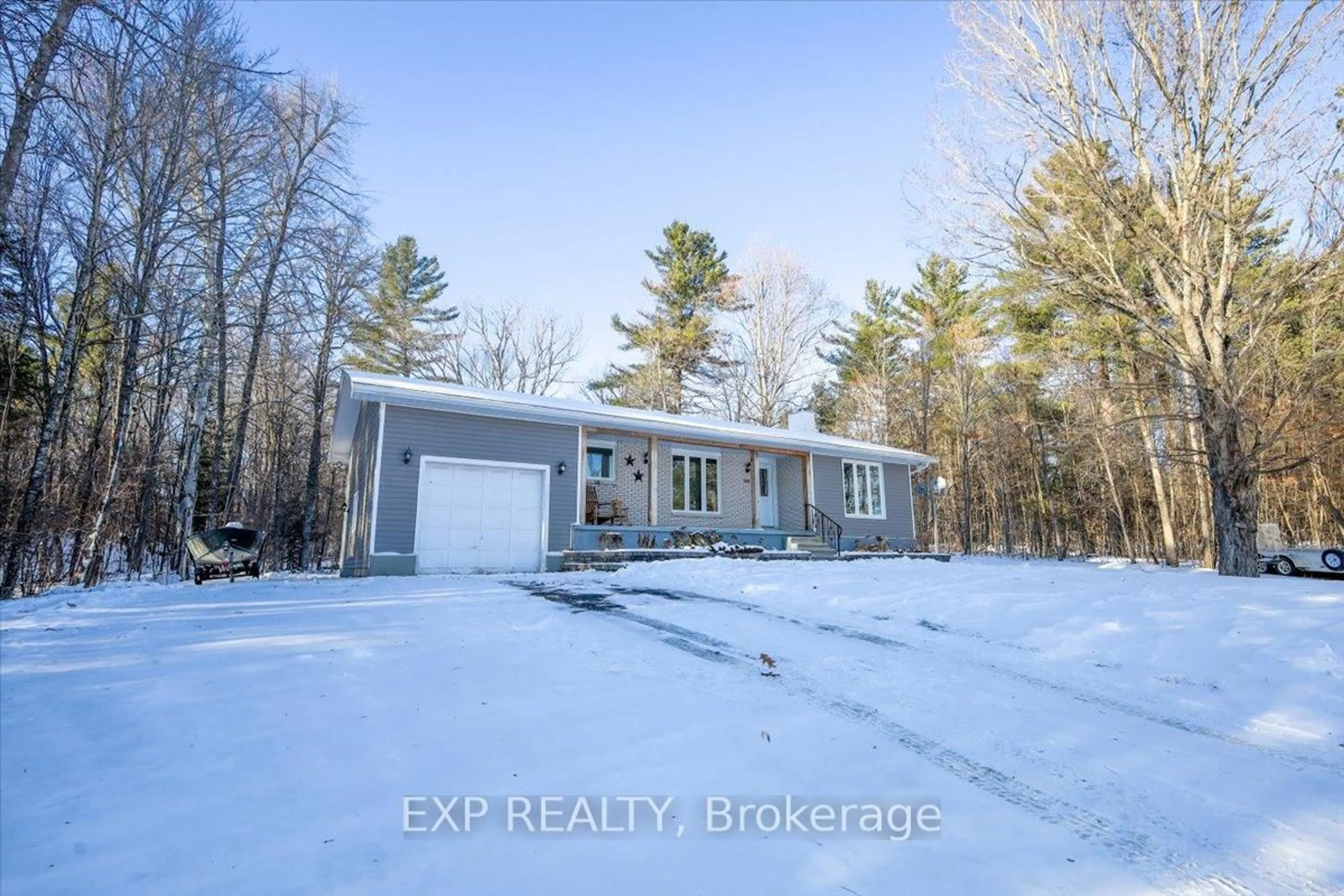 A pic from outside/outdoor area/front of a property/back of a property/a pic from drone, unknown for 702 CEDAR HILL Rd, Pakenham Ontario K0A 2X0